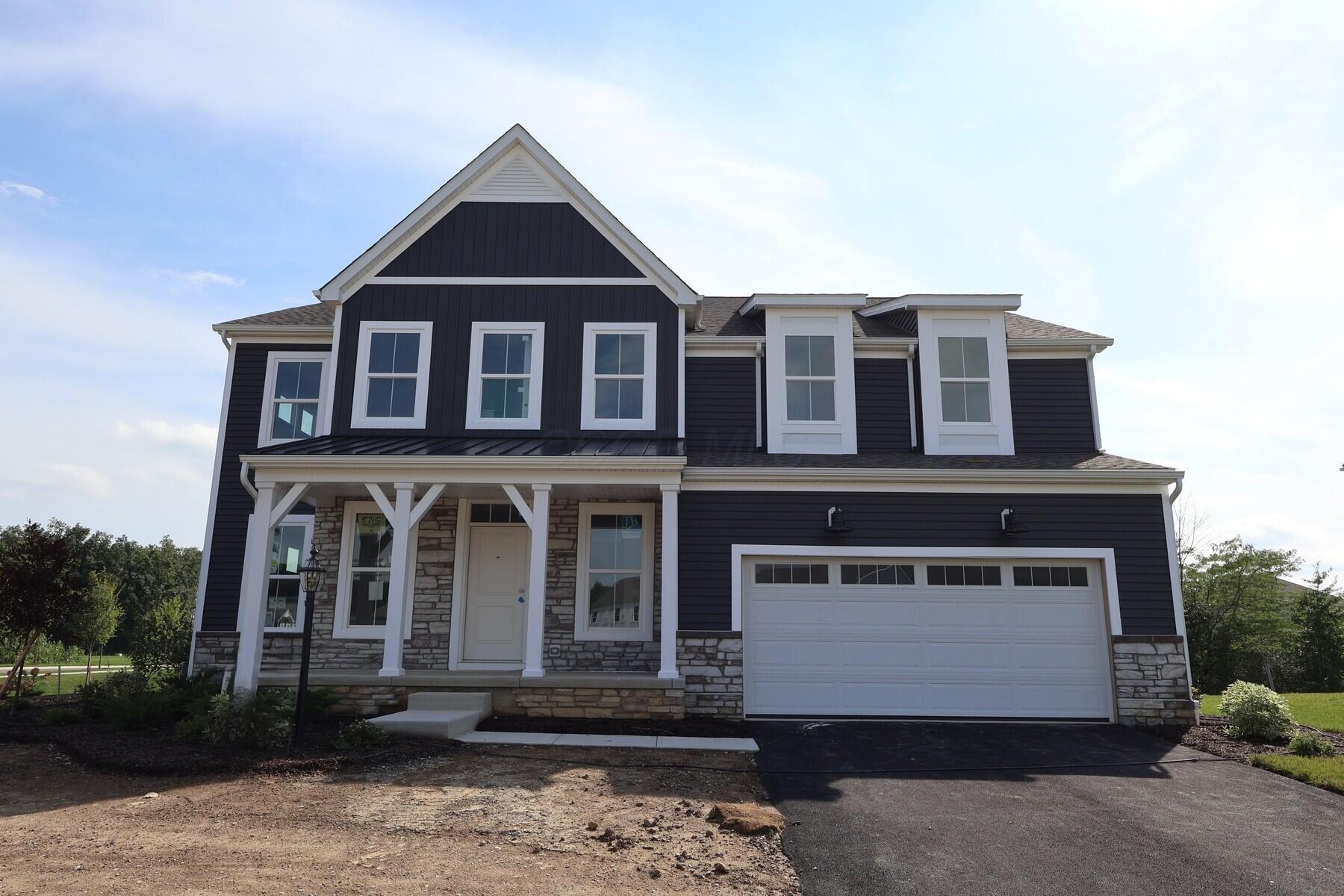 8715 Martin Lane — photo