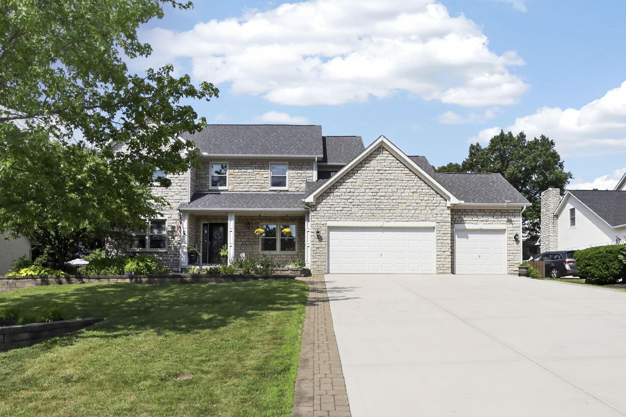 5887 Highland Hills Drive — photo