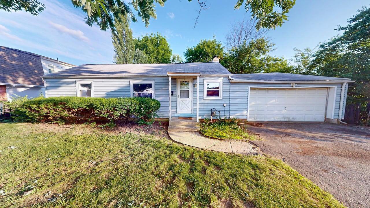 705 Riverview Drive — photo