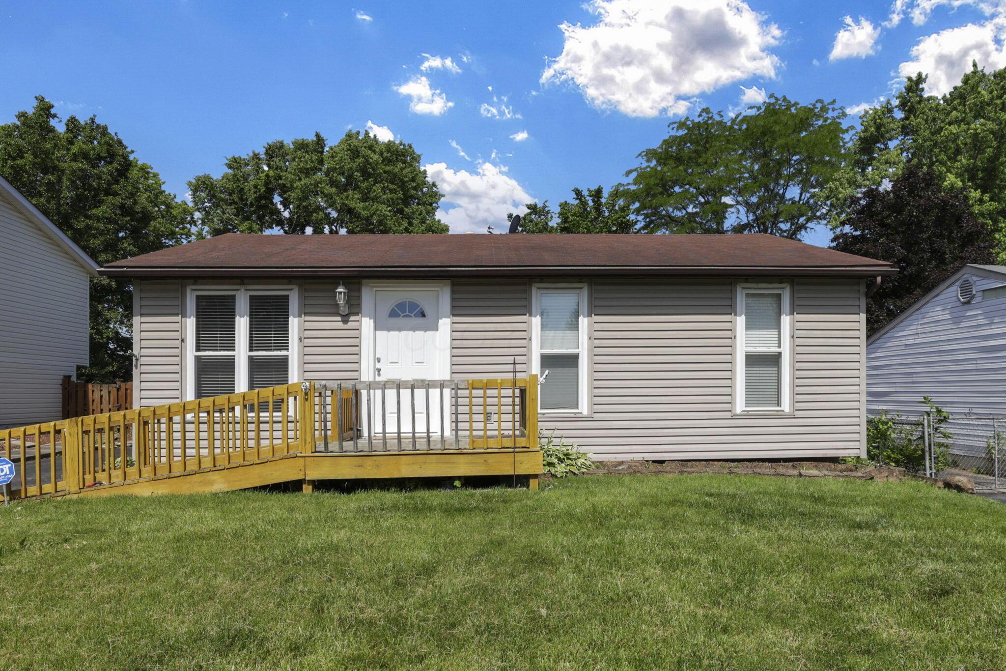 1745 Rivermont Road — photo