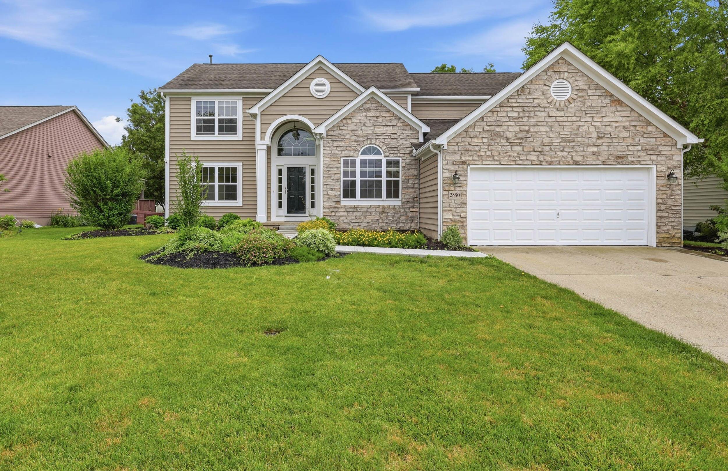 2830 Abbey Knoll Drive — photo
