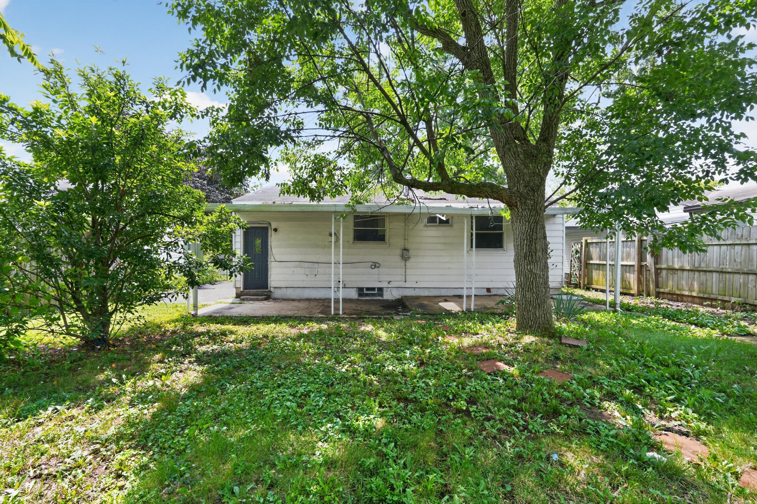 3774 Lynward Road — photo