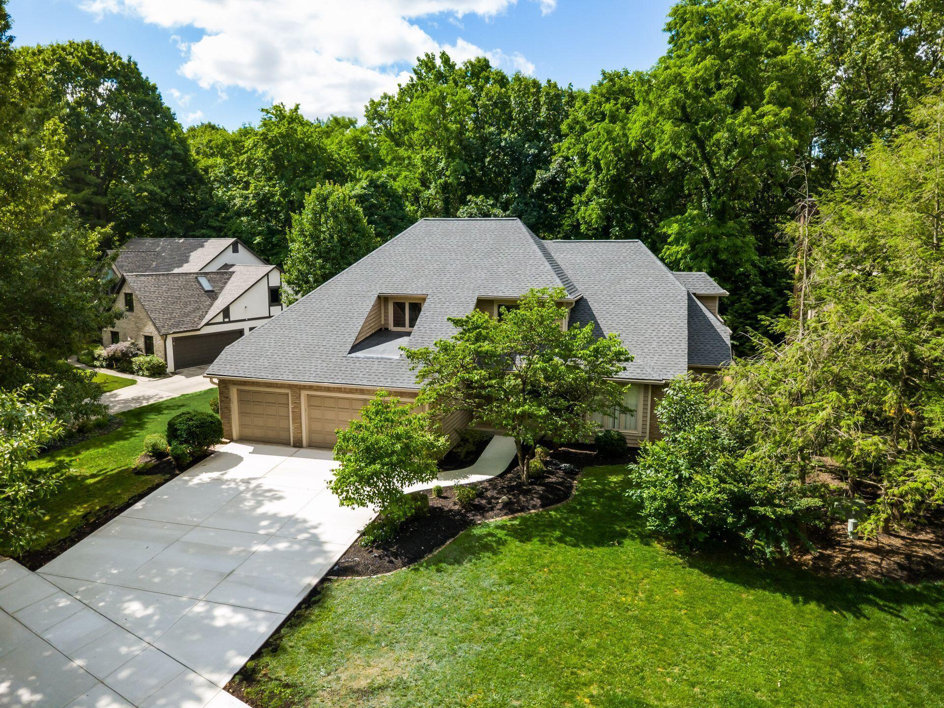 259 Autumn Leaf Court — photo