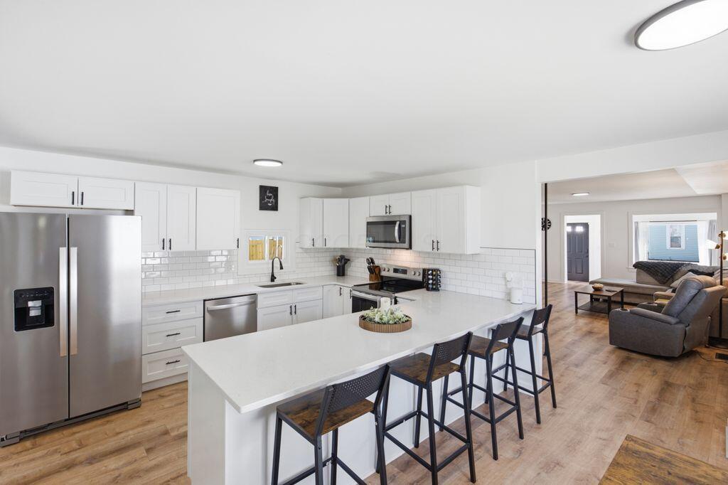 18 E Oak Street — photo