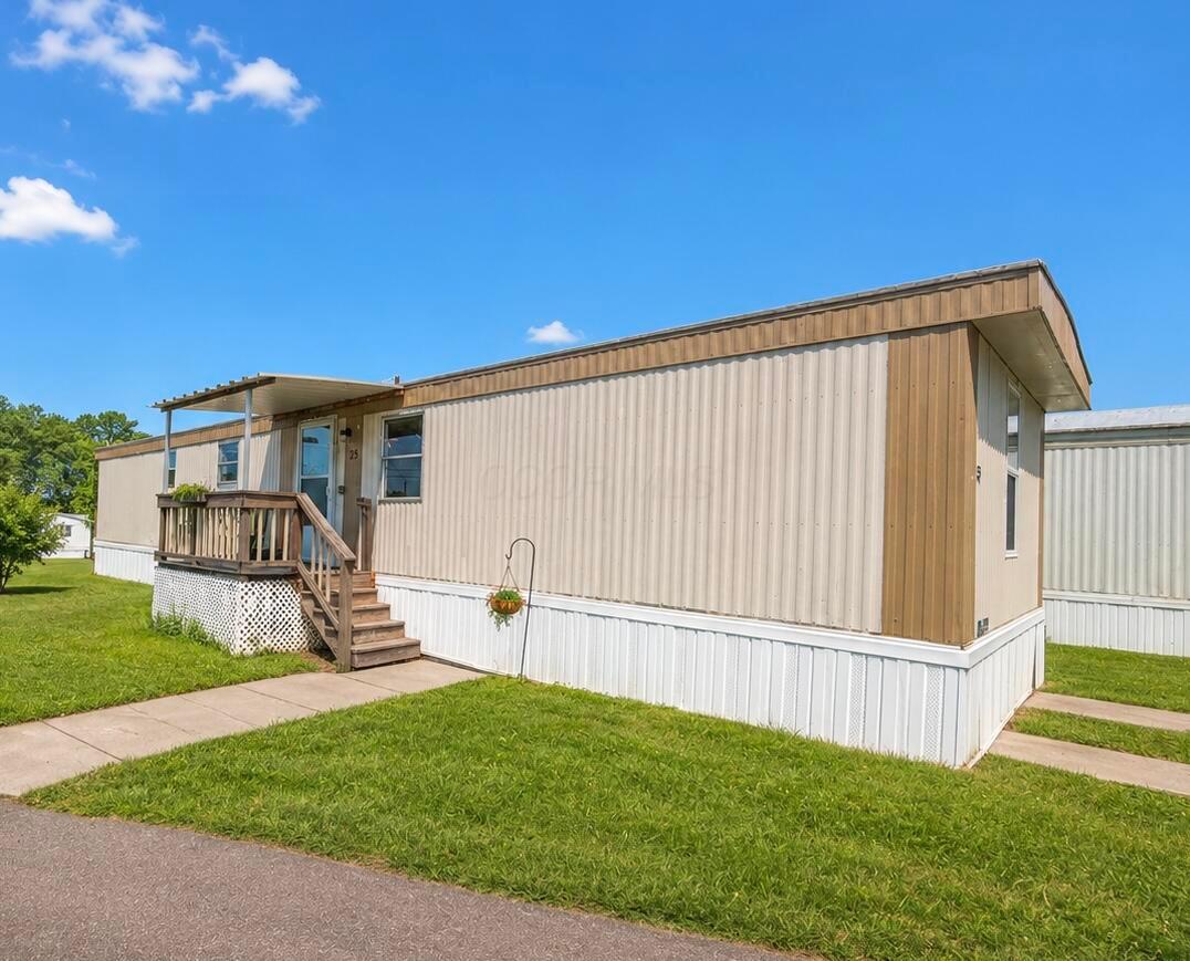25 Horseshoe Drive — photo