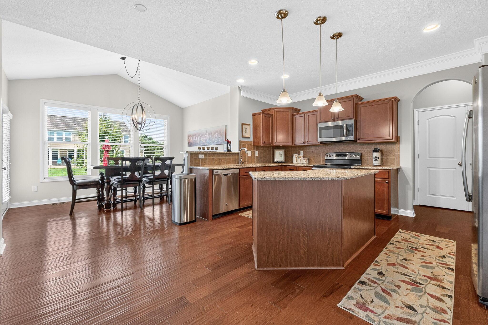 635 Sandhill Court — photo