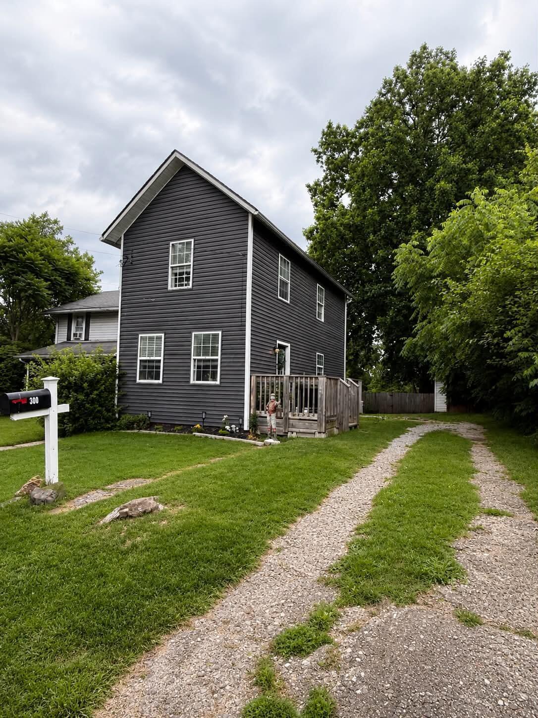 300 N Buena Vista Street — photo