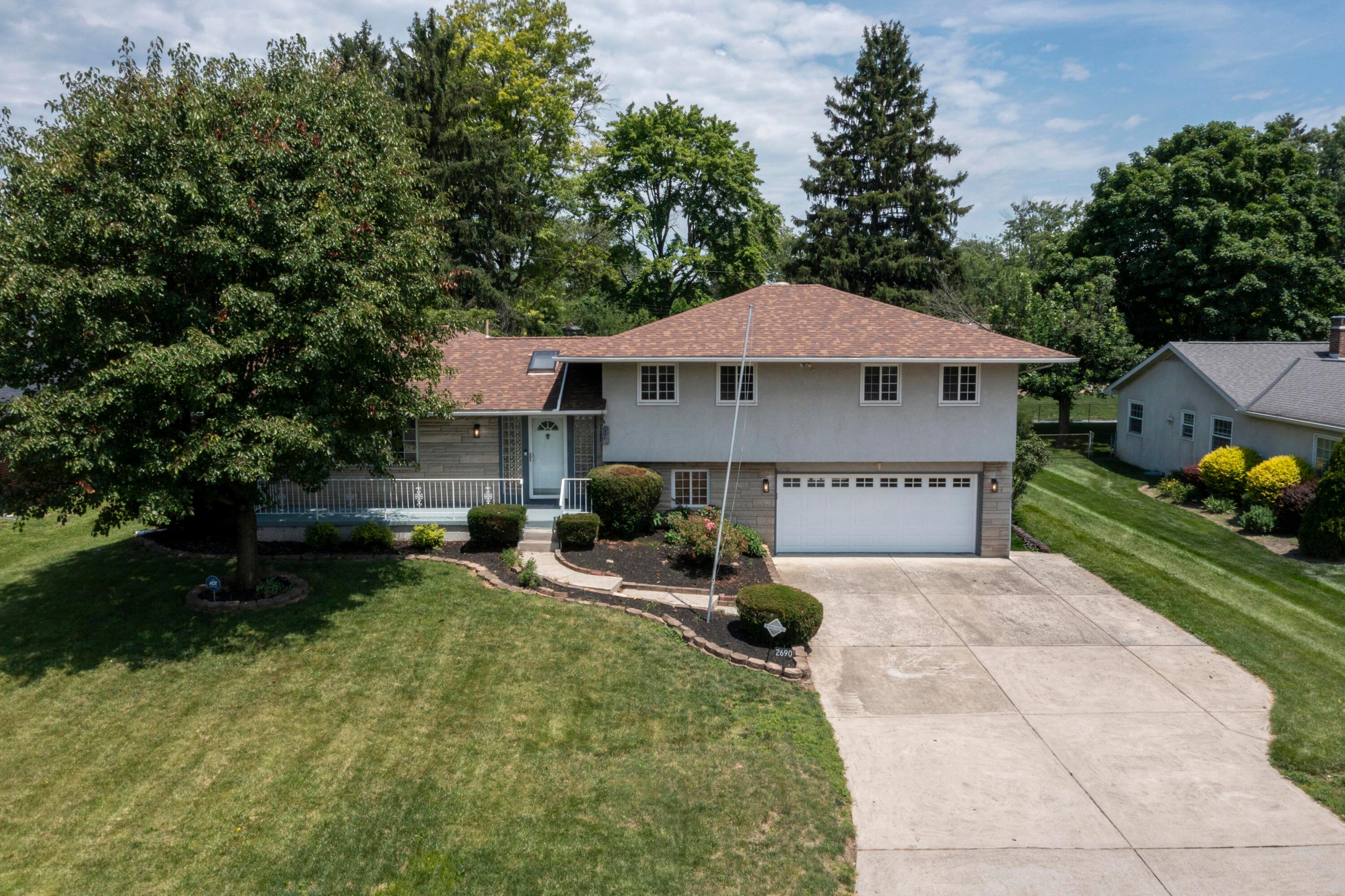 2690 Burnaby Drive — photo