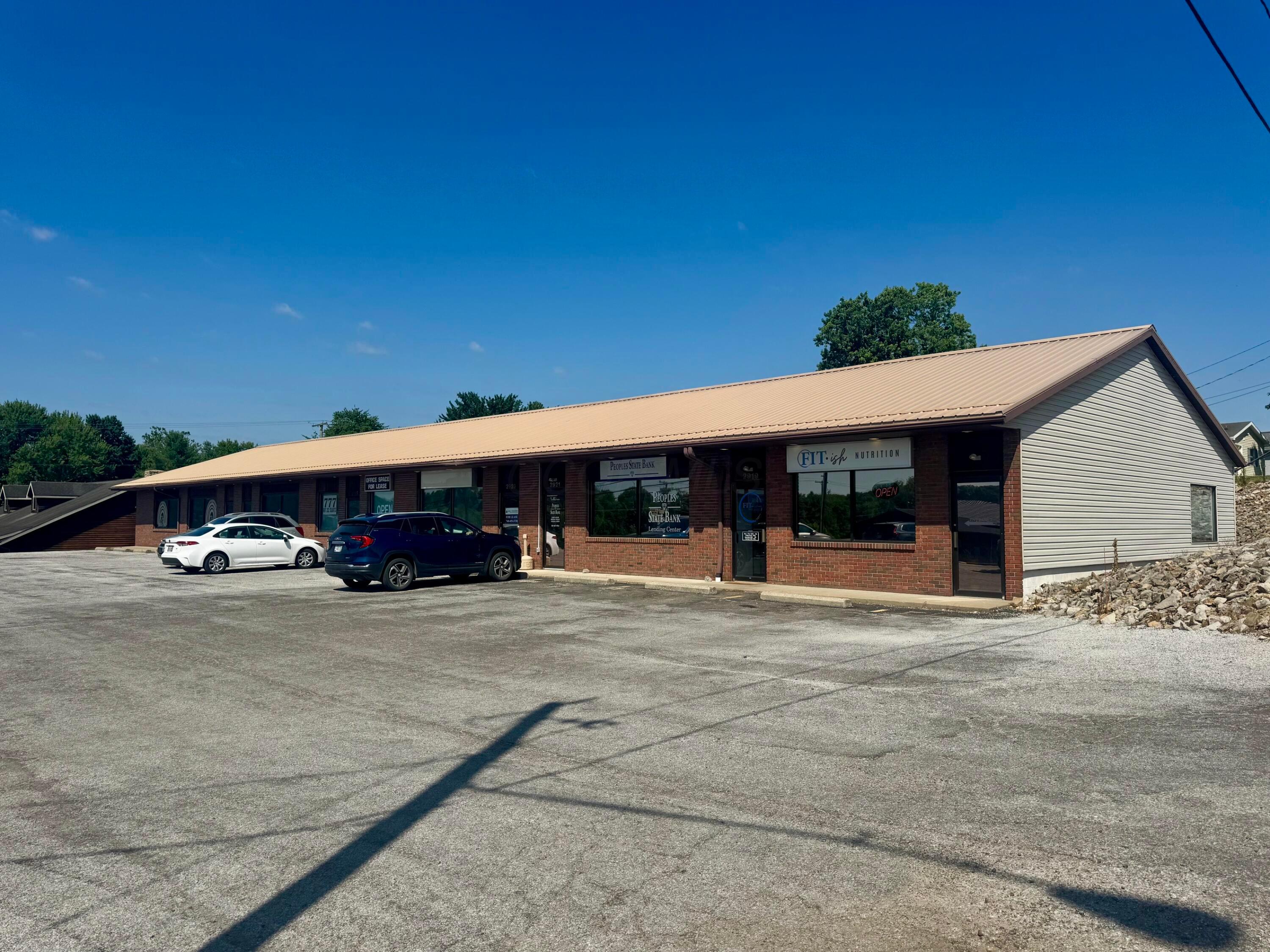 2923 Maysville Pike — photo