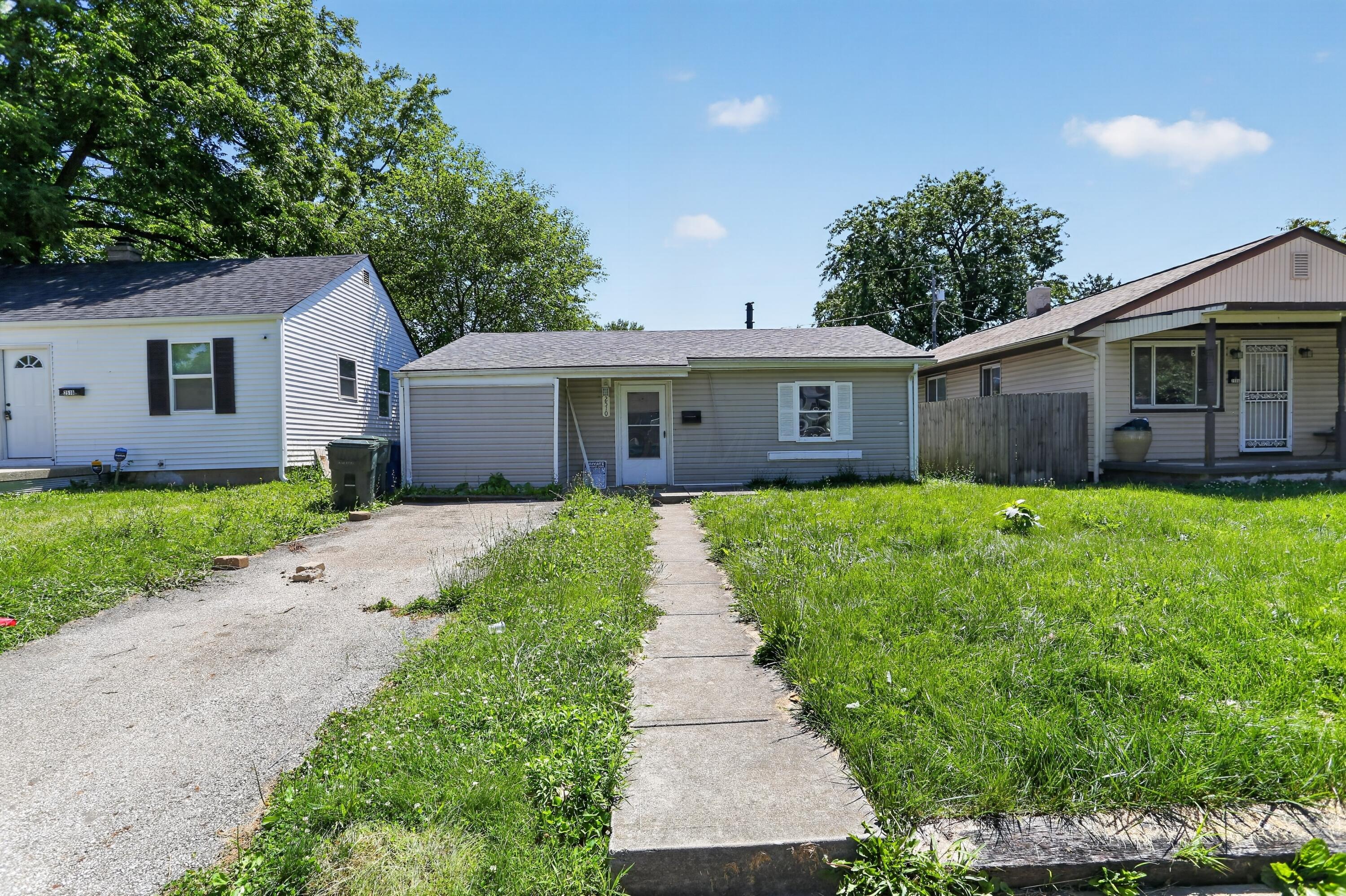 2510 Hiawatha Street — photo