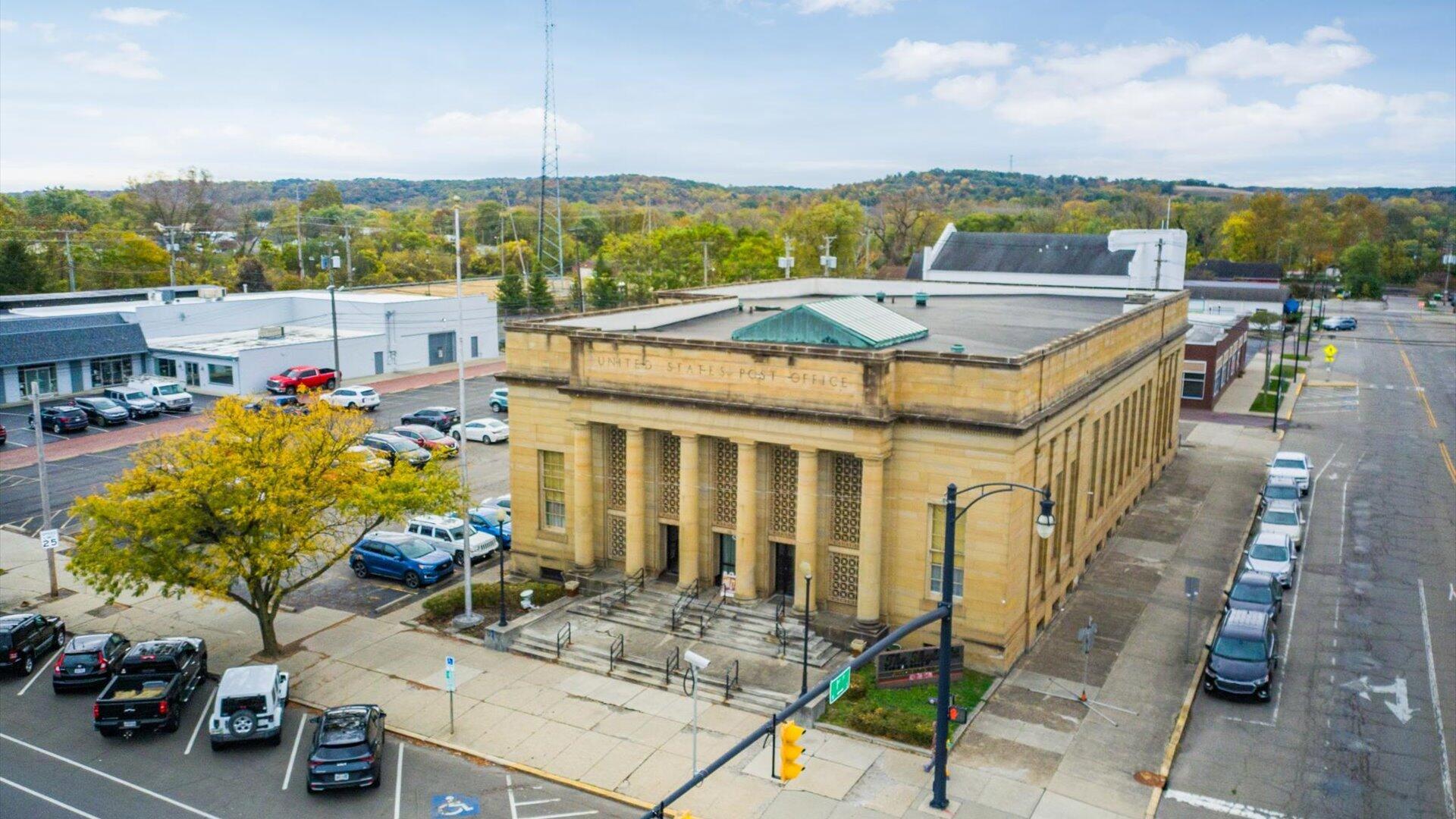 85 E Main Street — photo