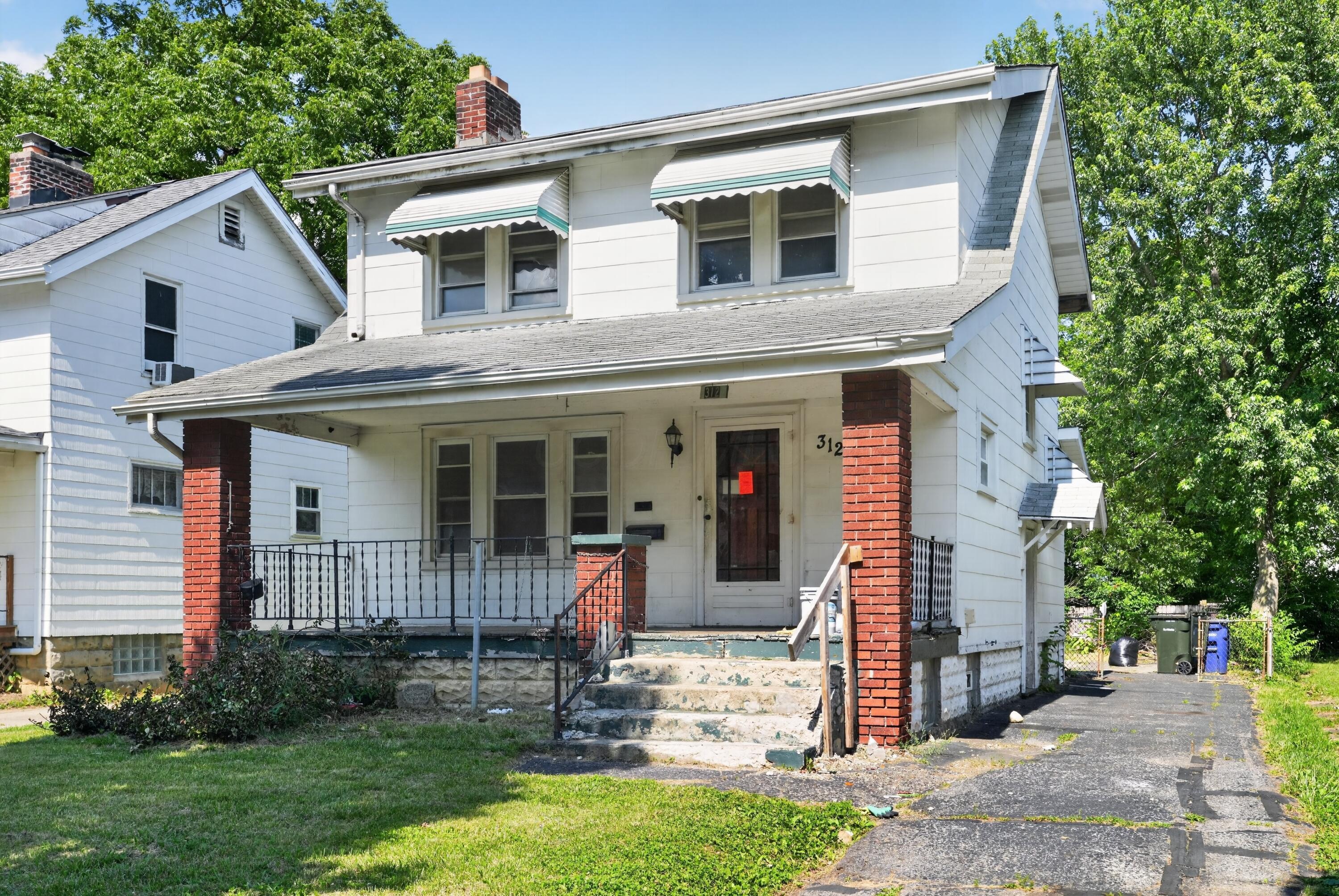 312 N Warren Avenue — photo