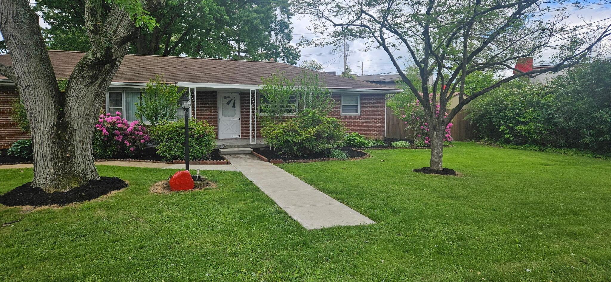 823 Wayne Drive — photo