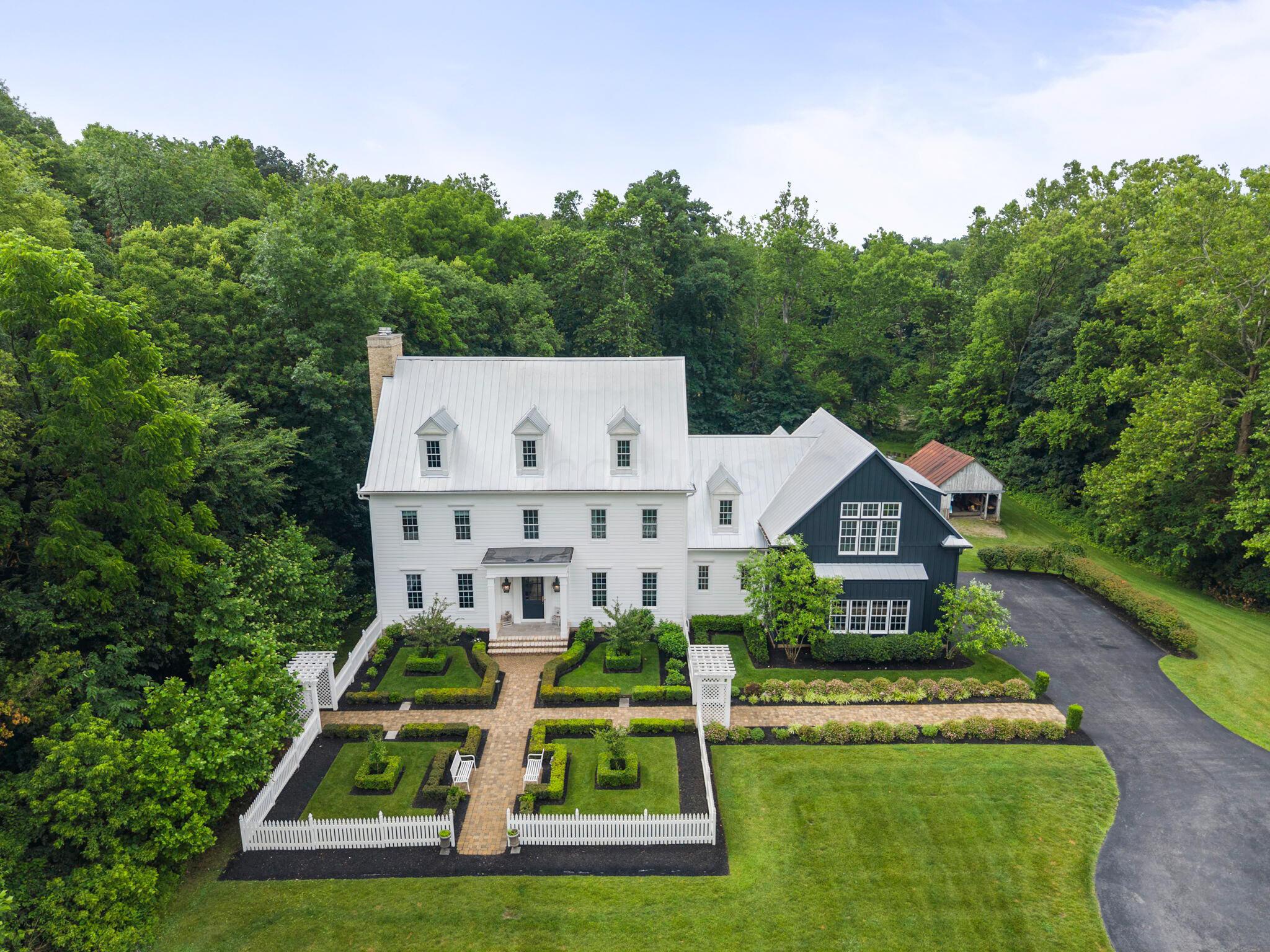 8316 River Rock Lane — photo