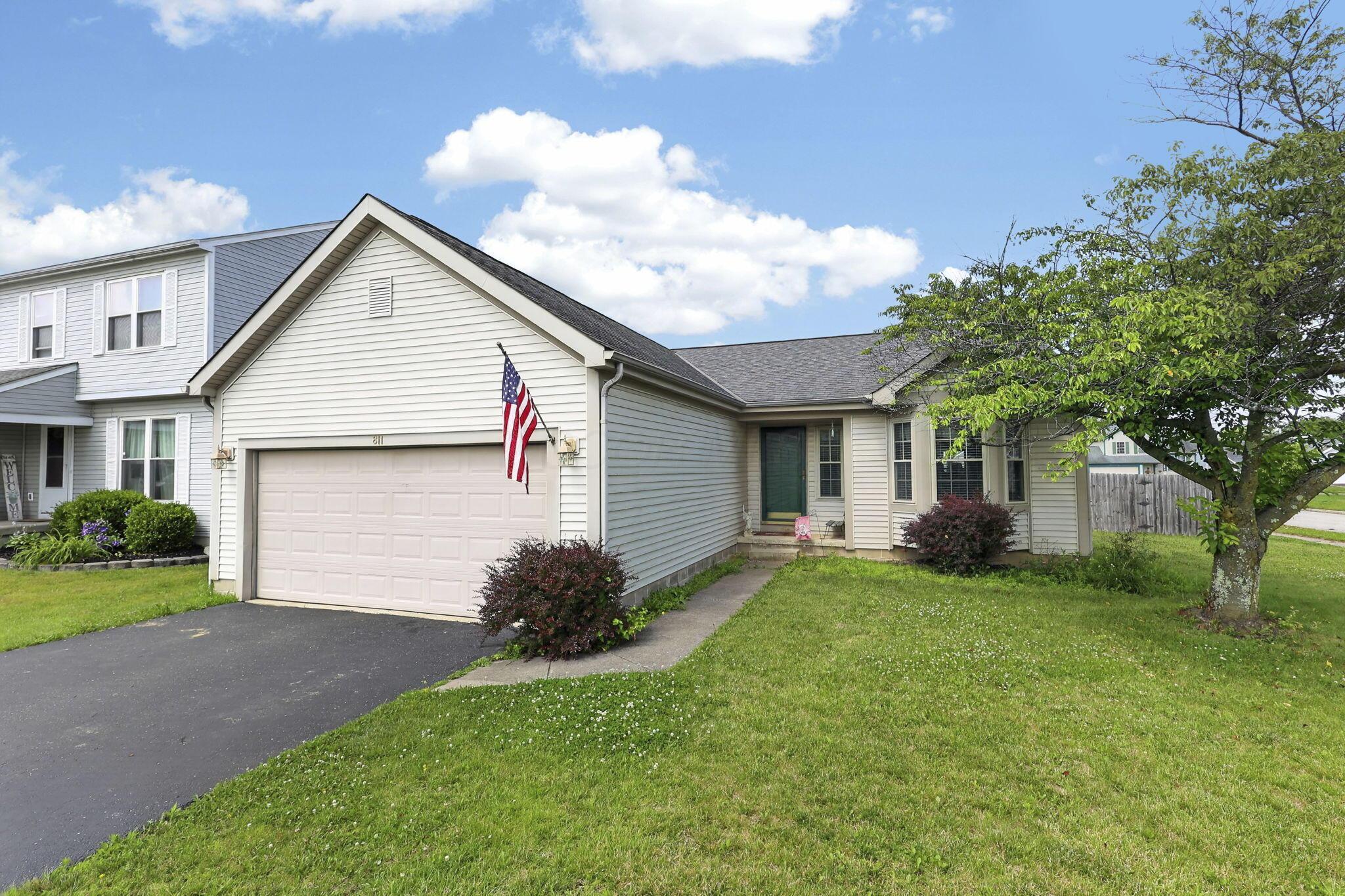 811 Wallinger Drive — photo