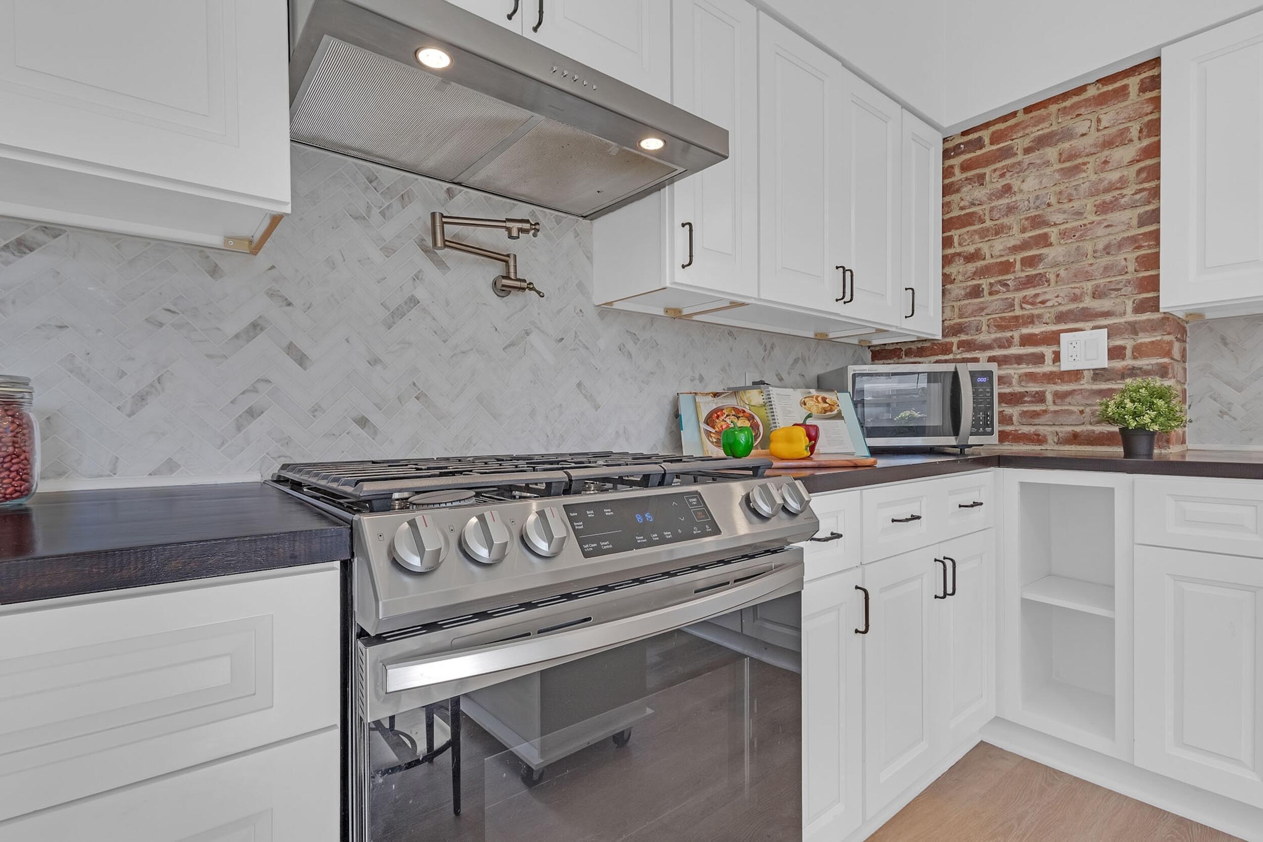 30 Clark Place — photo
