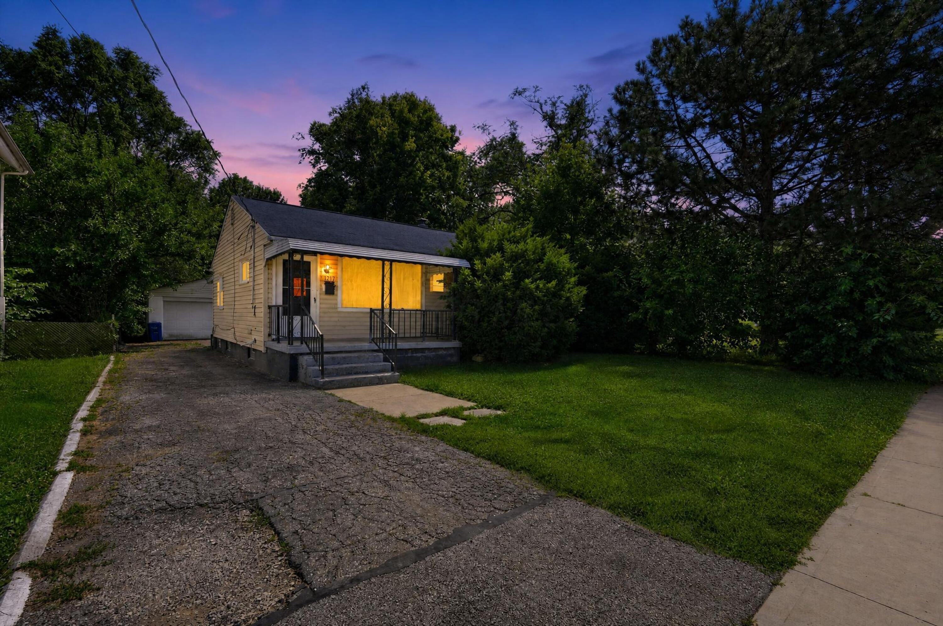1217 Smith Road — photo