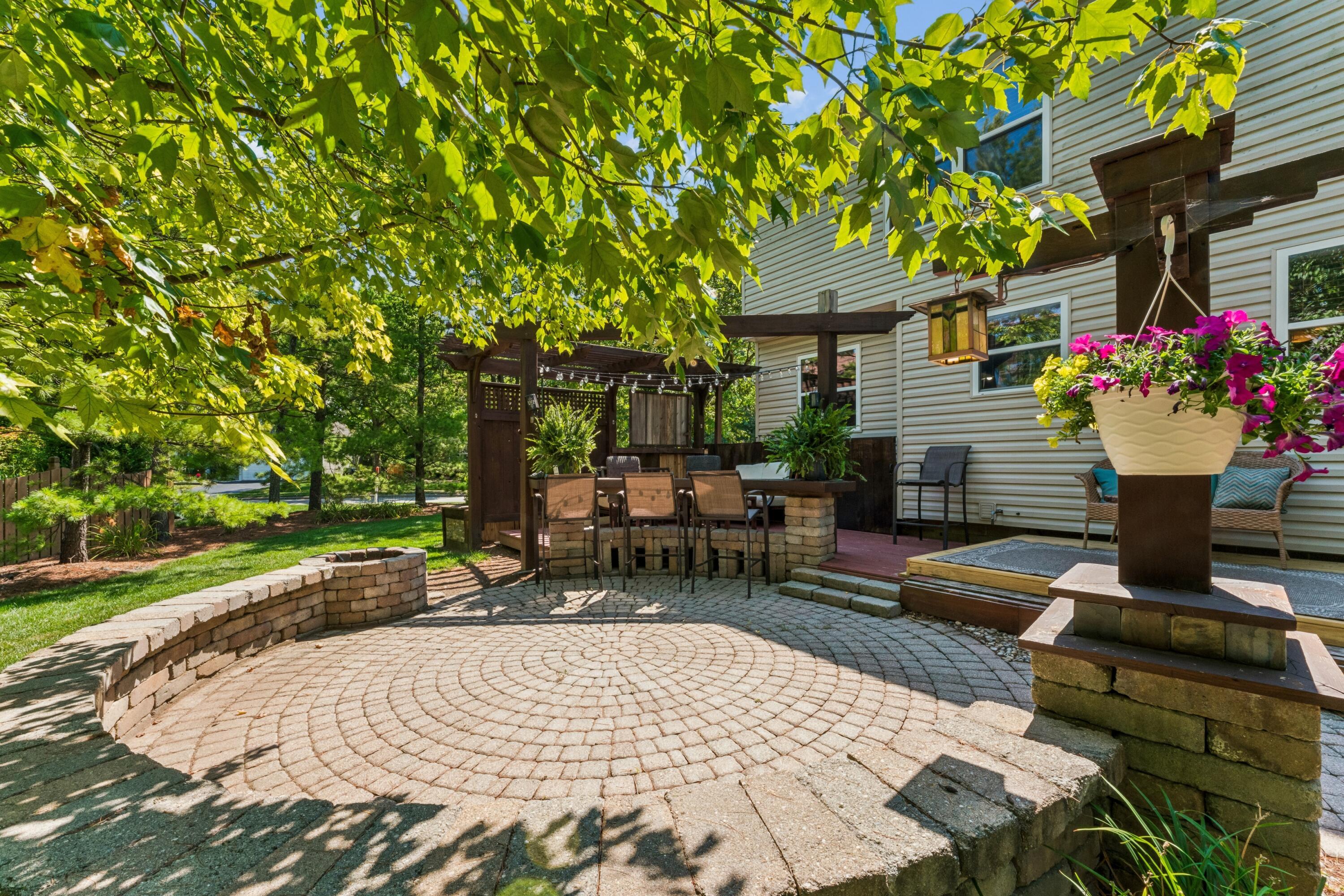 3724 Pleasantbrook Drive — photo