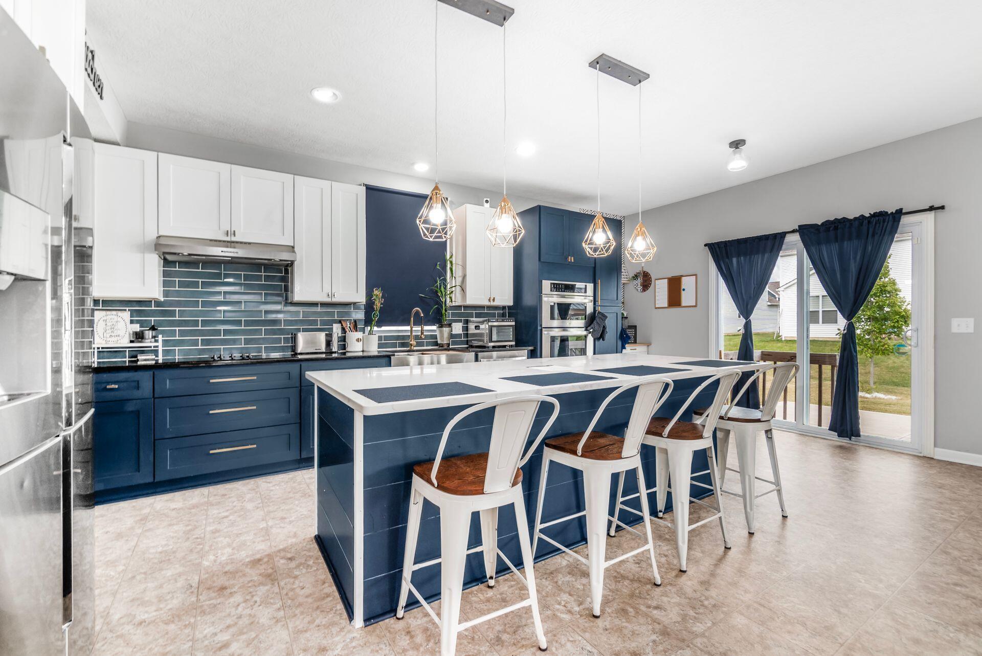 630 Holbrook Drive — photo