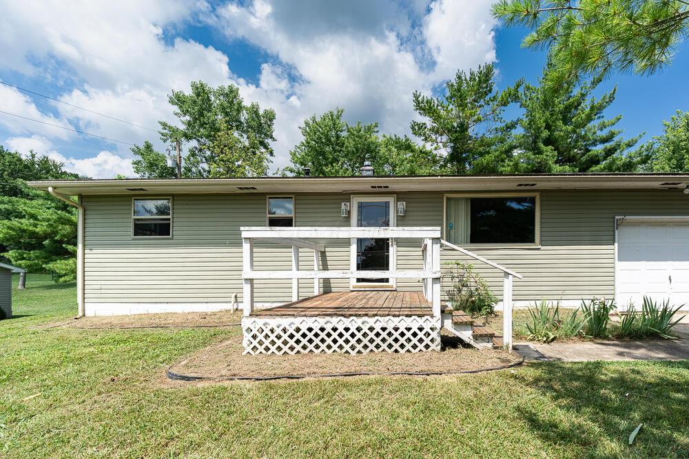 465 Vernon Drive — photo