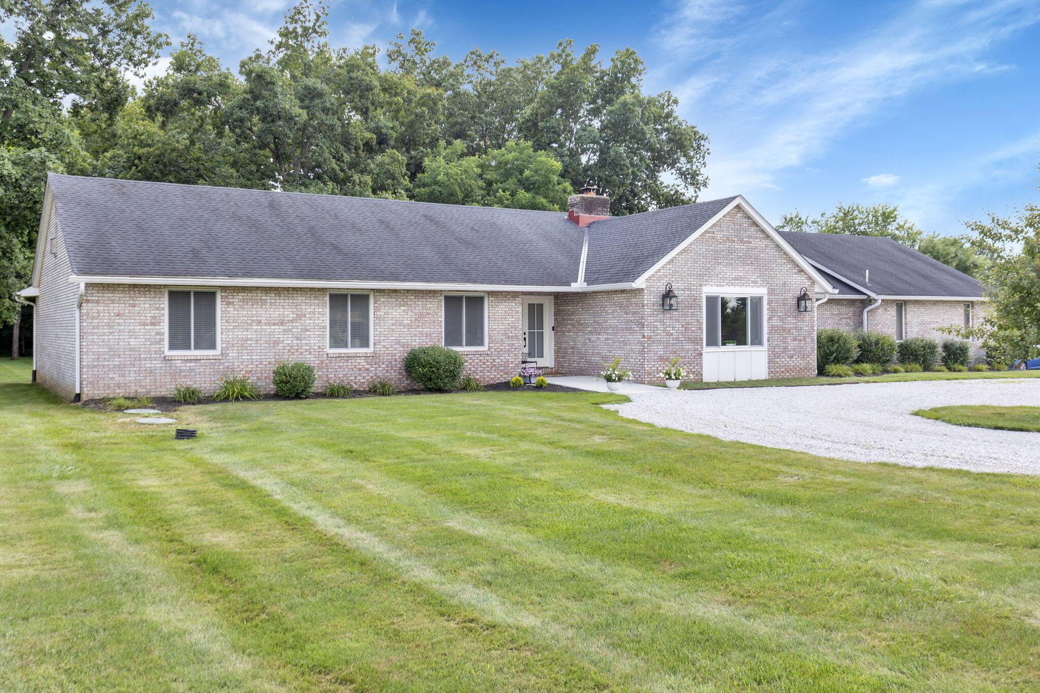 5531 SR 752 — photo