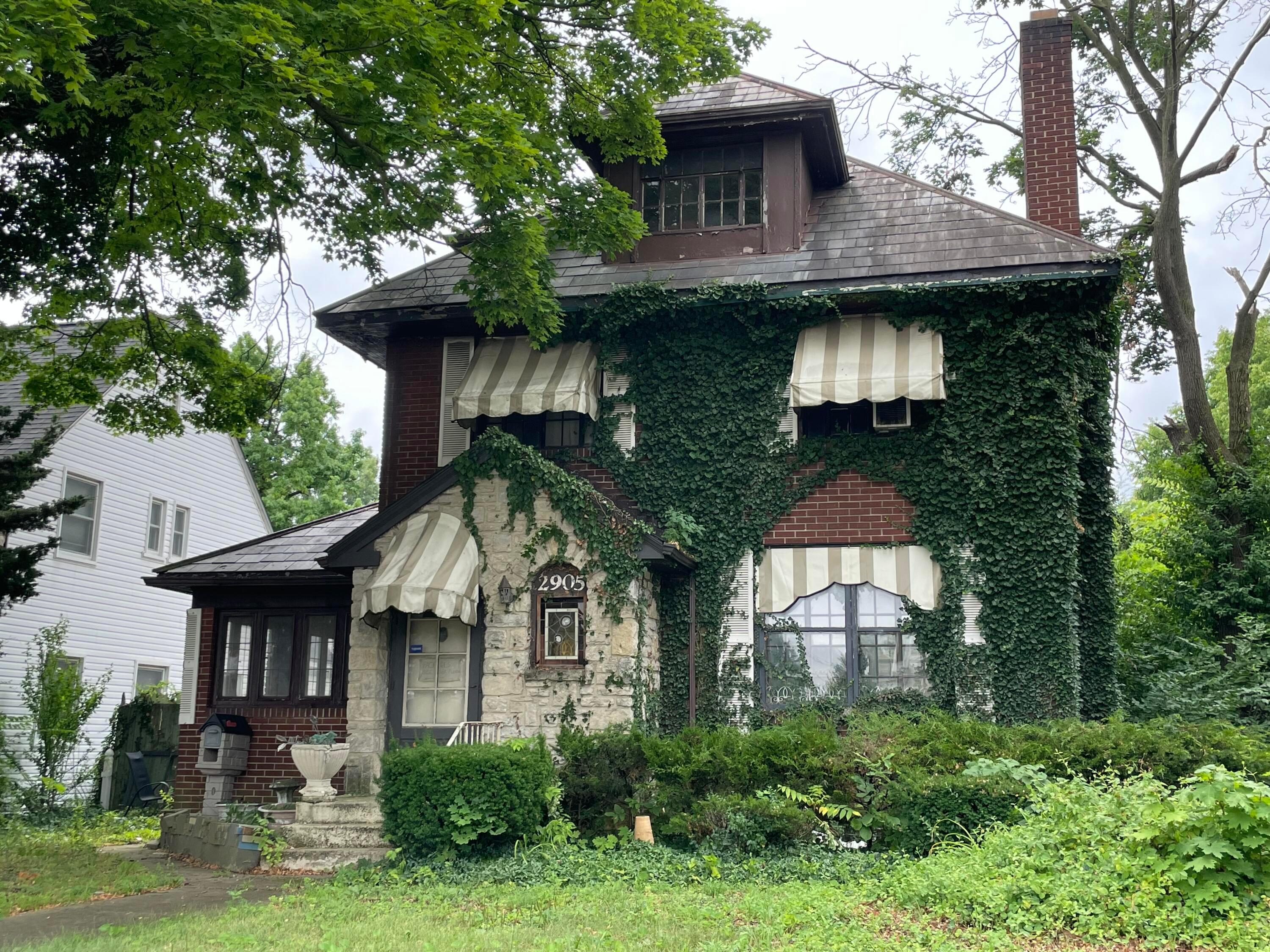 2905 W Broad Street — photo