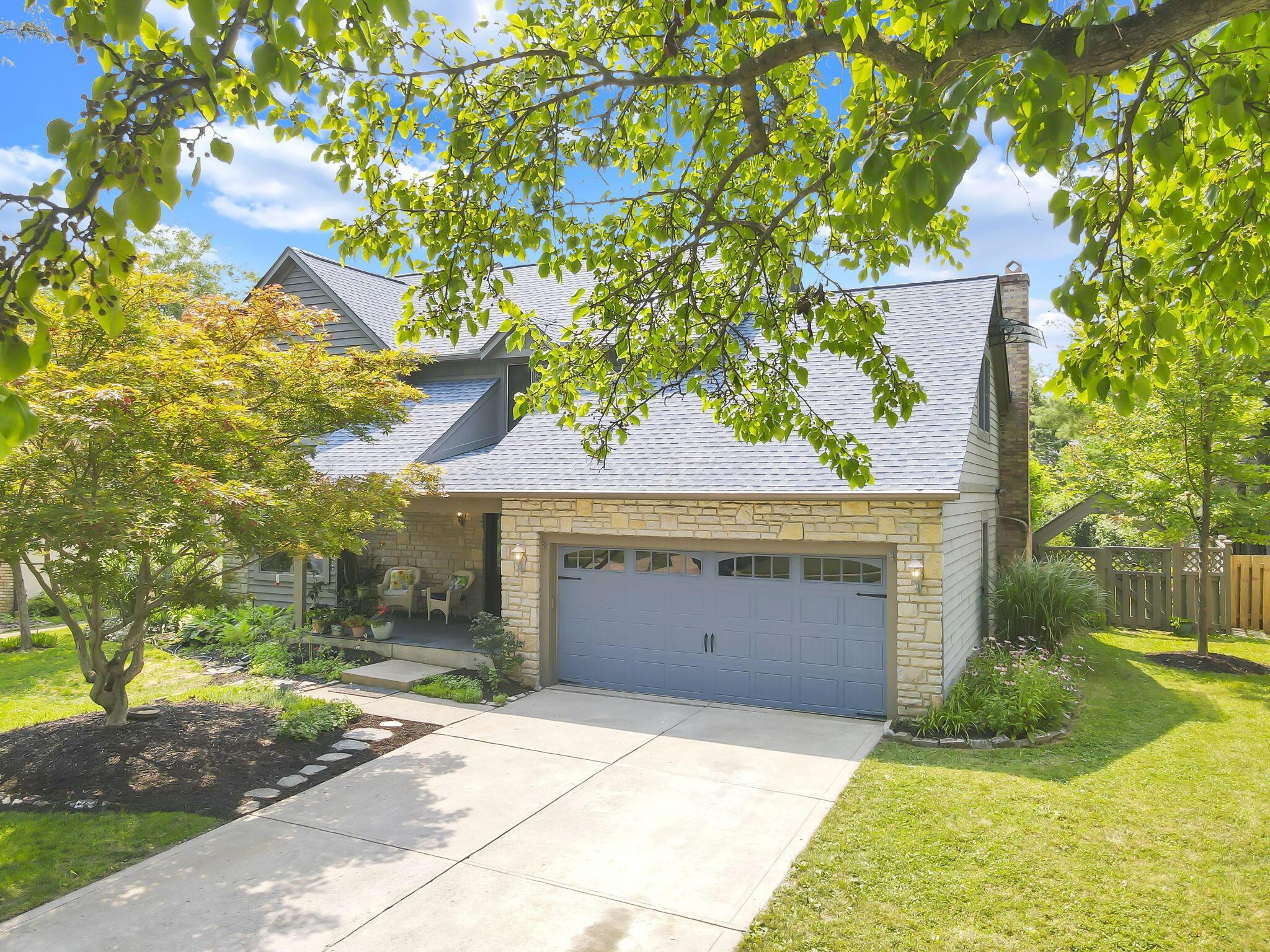 7582 Deercreek Drive — photo