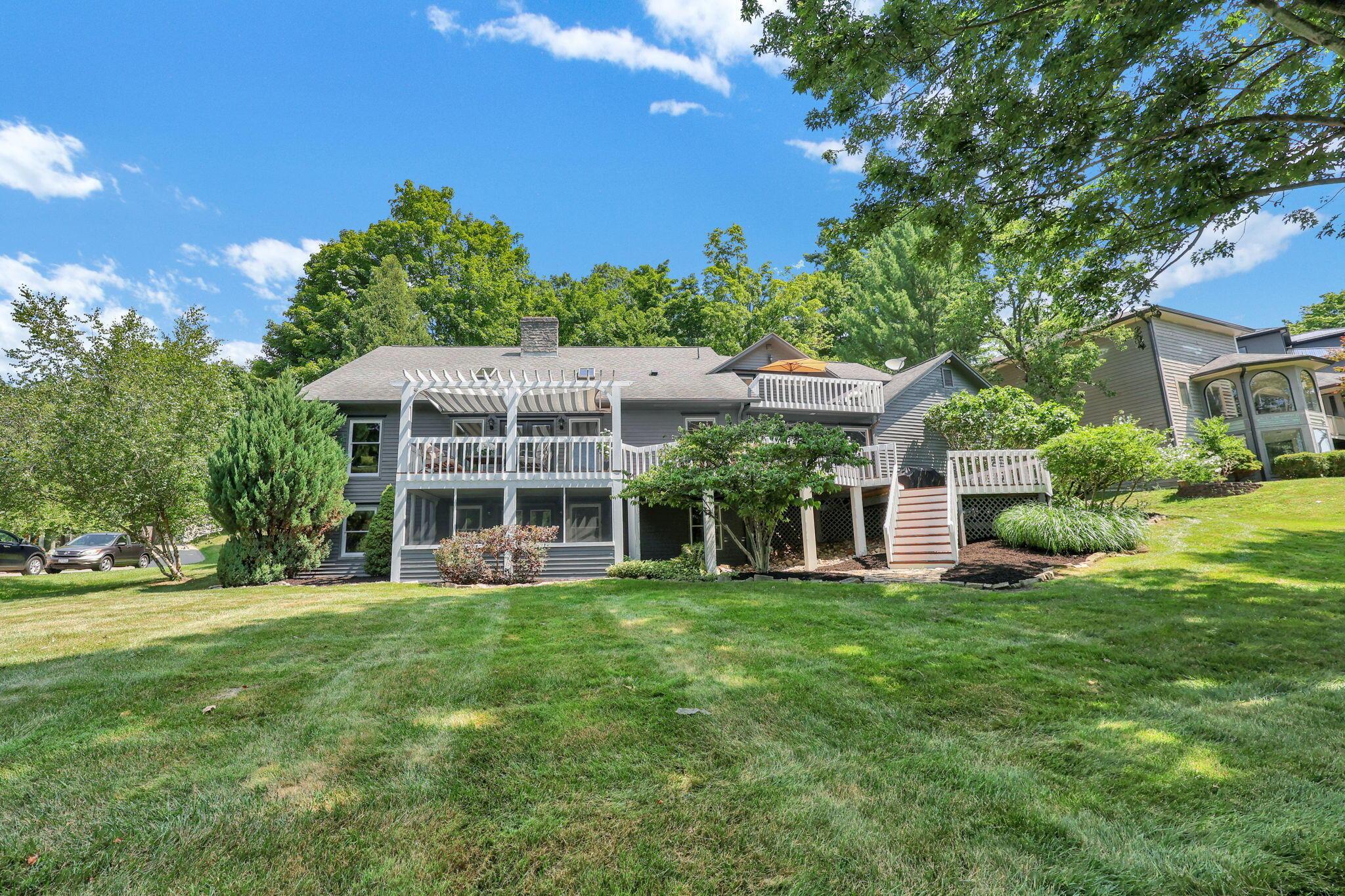 72 Pinehurst Drive — photo