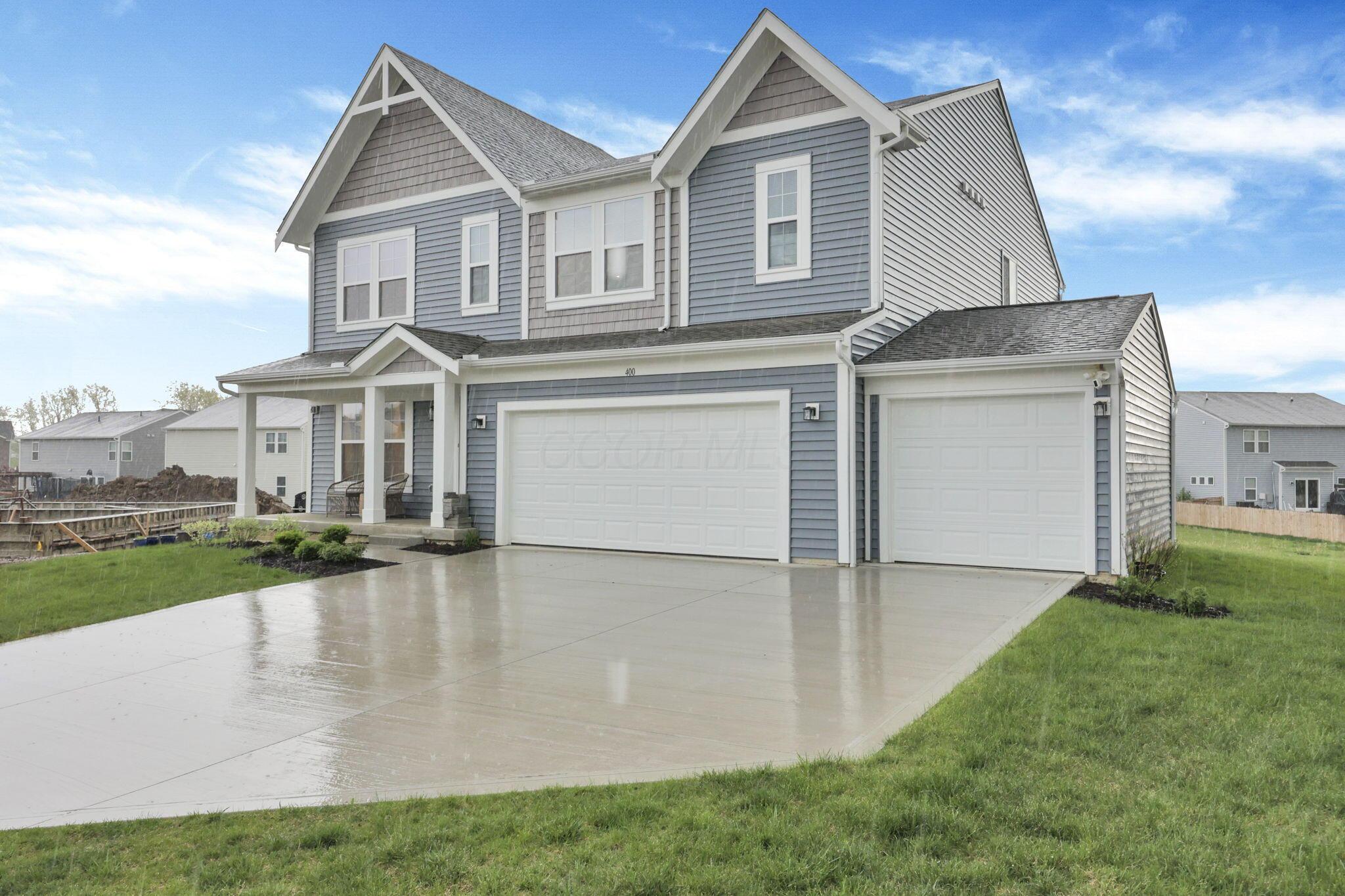 400 Waterlily Lane — photo