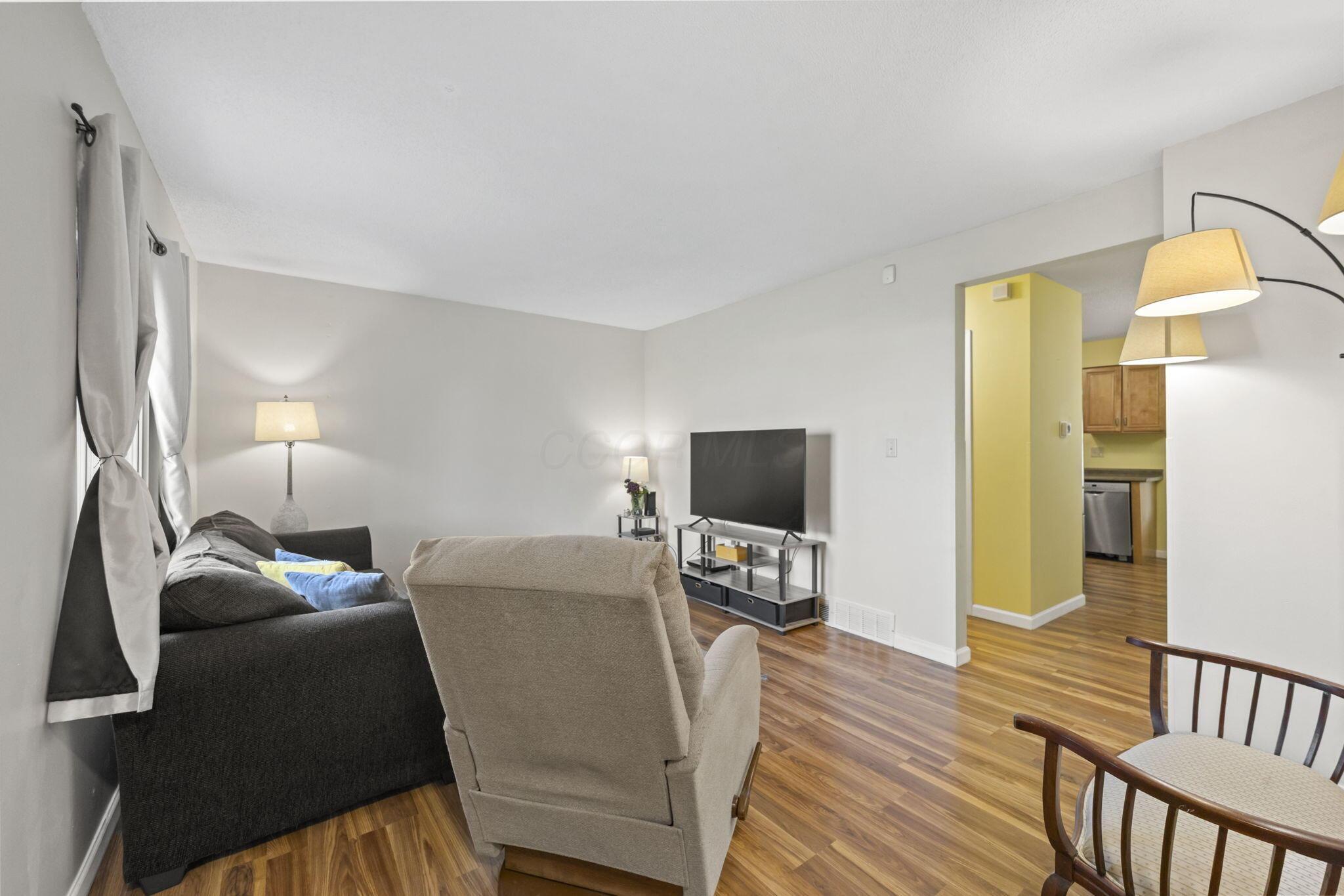 1440 Bairstow Court — photo