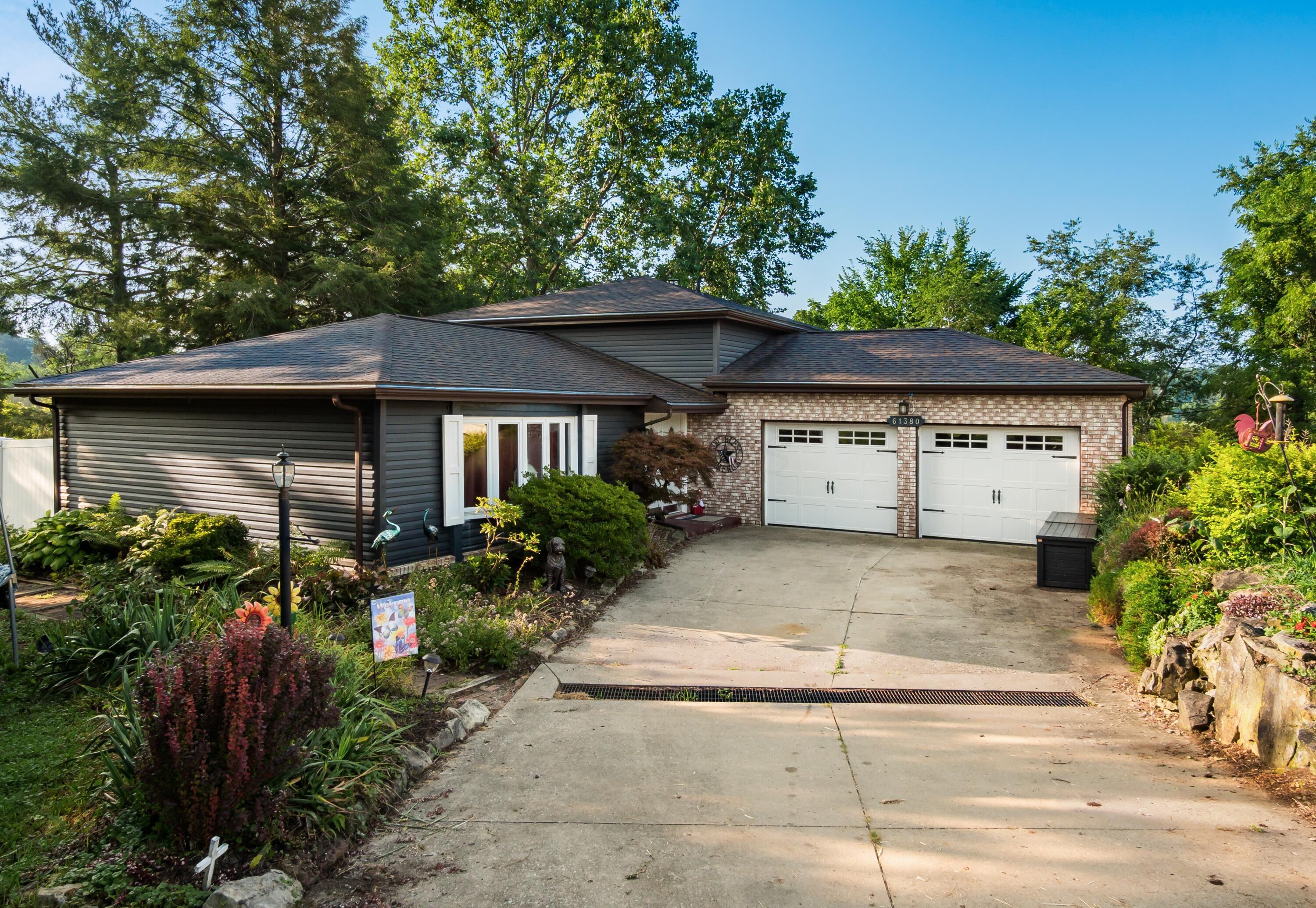 61380 Summit Road — photo