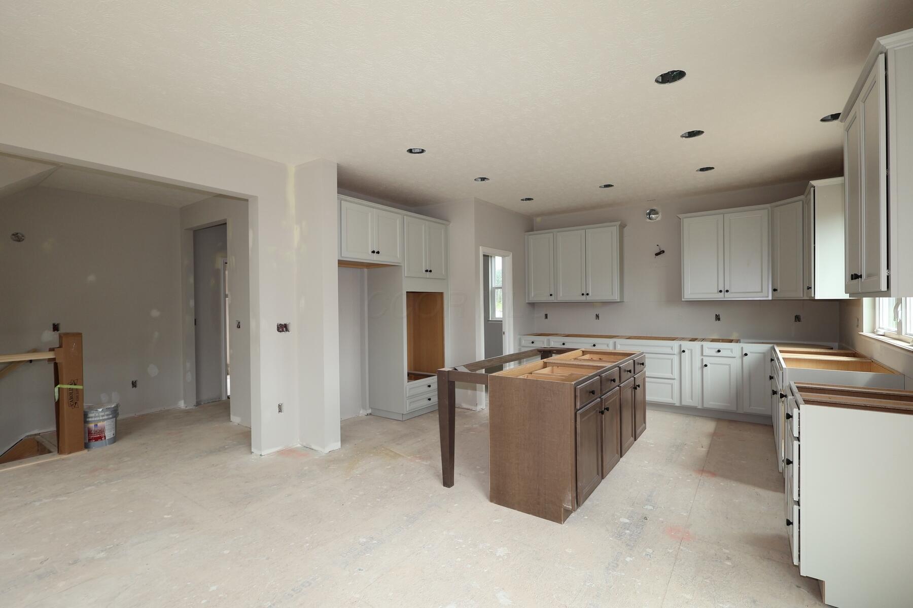 8645 Martin Lane — photo