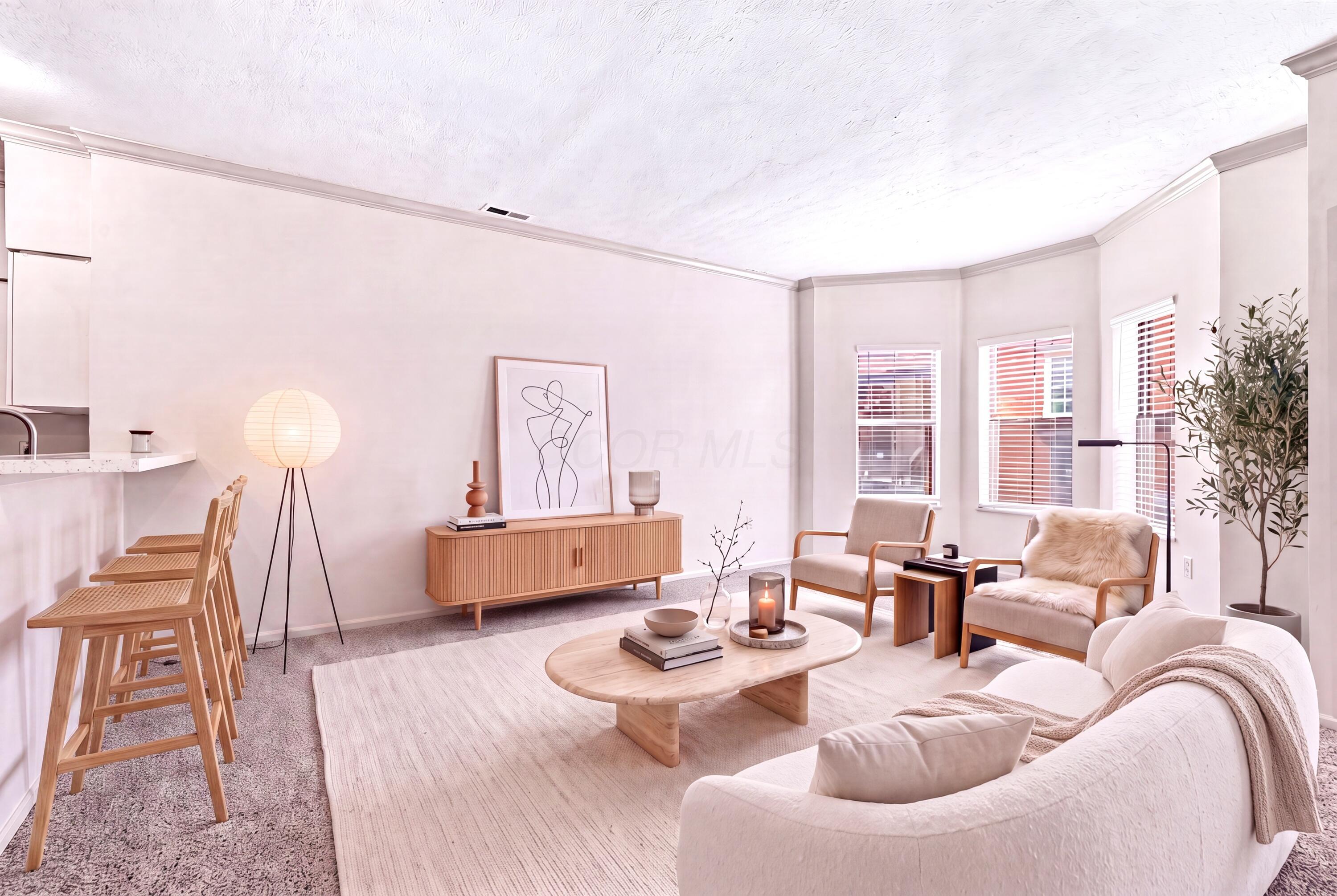 22 W Russell Street — photo