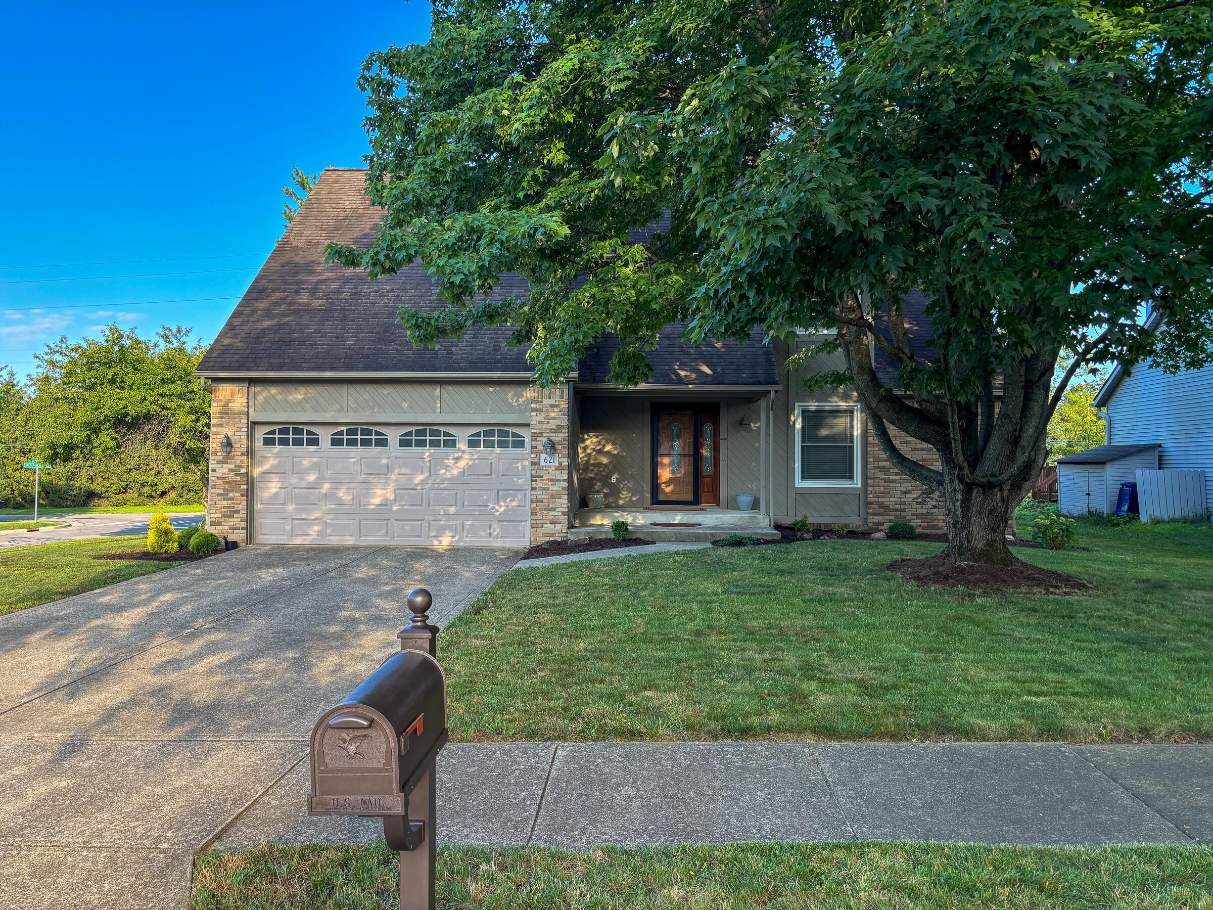 621 Valley Wood Court — photo