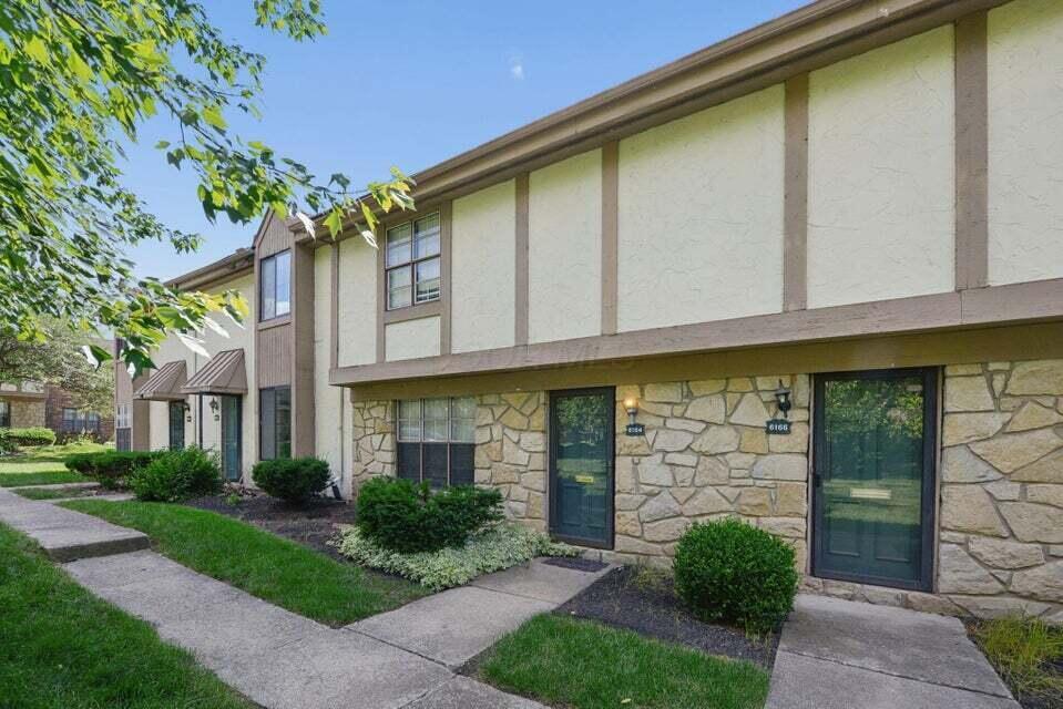 6164 Stornoway Drive S, 6164 — photo