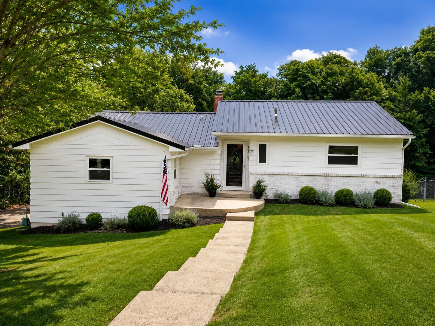 729 Glenwood Drive — photo