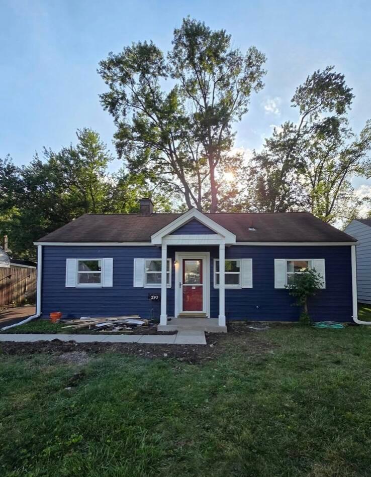 295 S Hampton Road — photo
