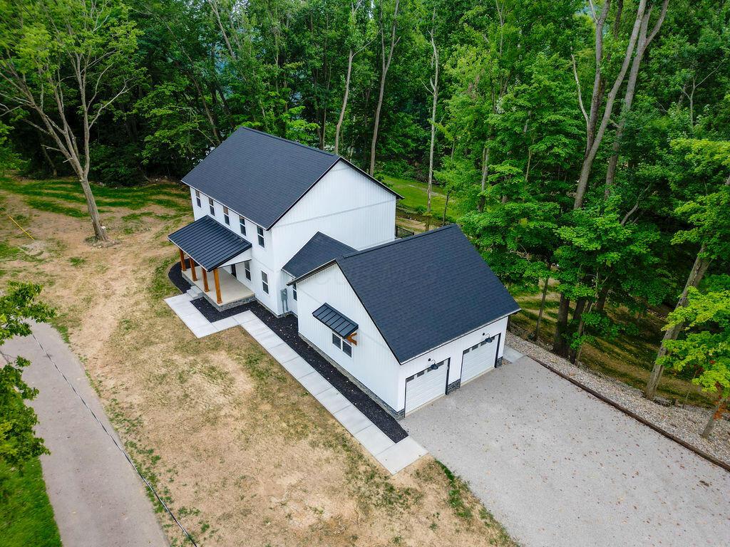 124 E Walnut Street — photo