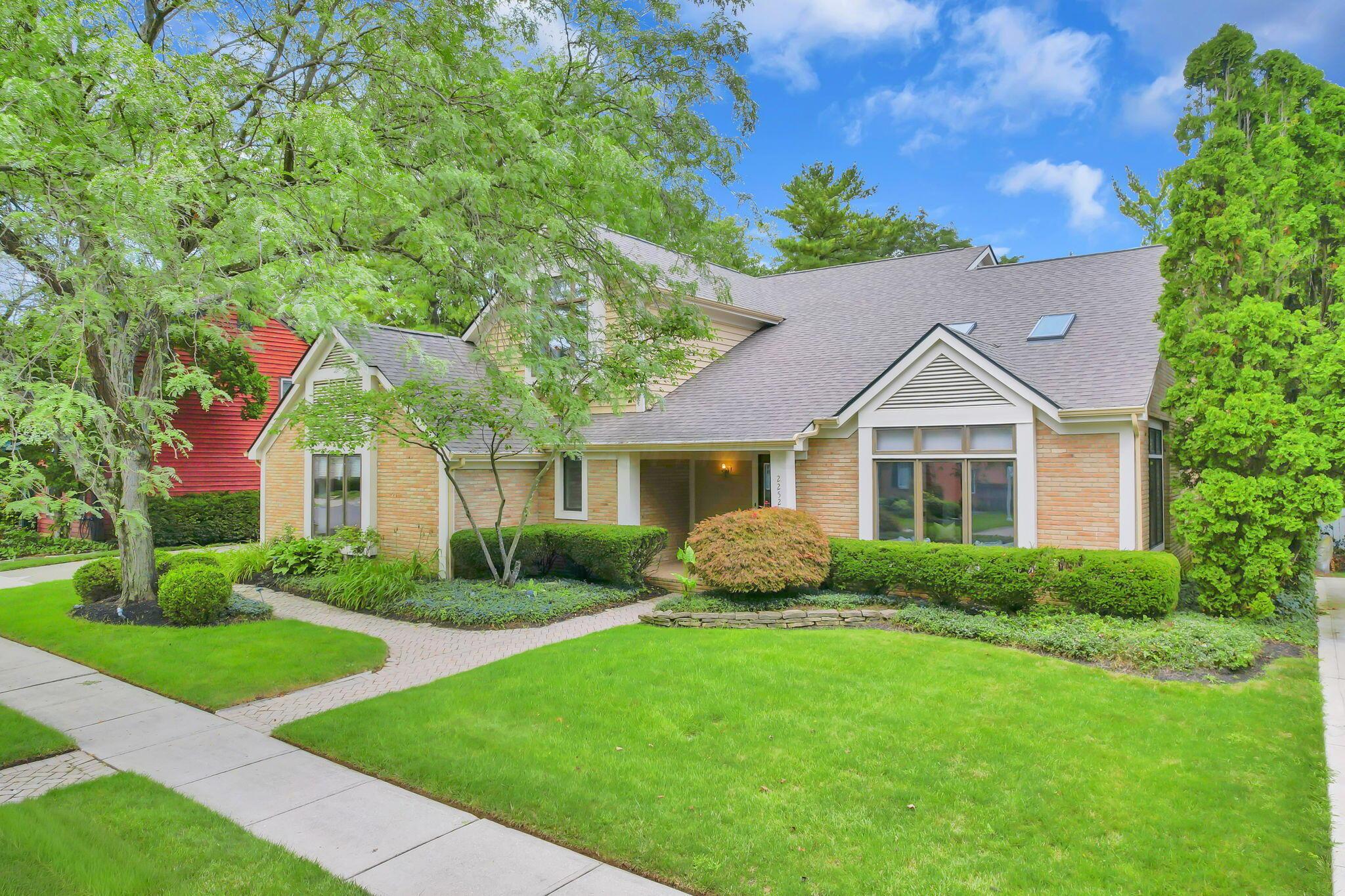 2252 Sedgwick Drive — photo