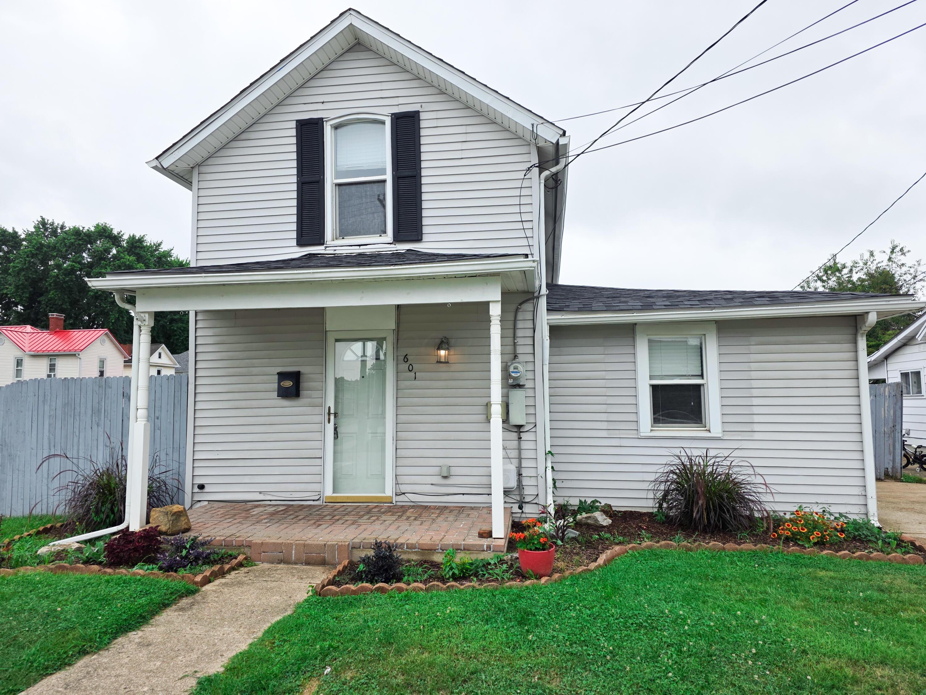601 N Maple Street — photo