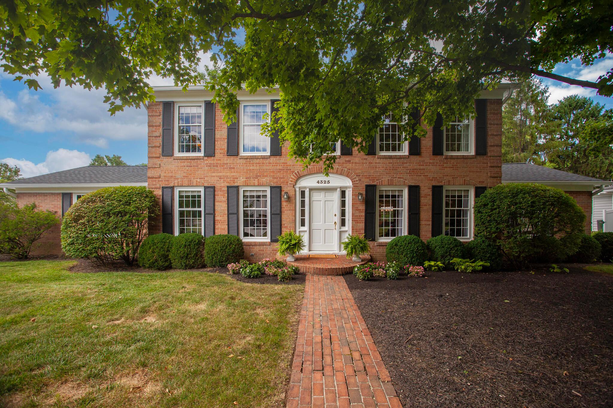 4325 Crown Point Drive — photo