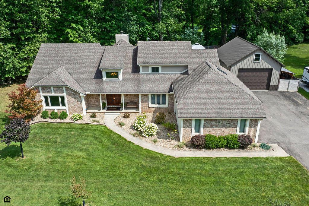7288 Lee Road — photo