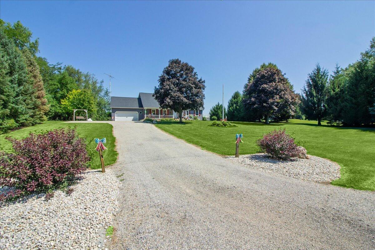 1380 County Road 11 — photo