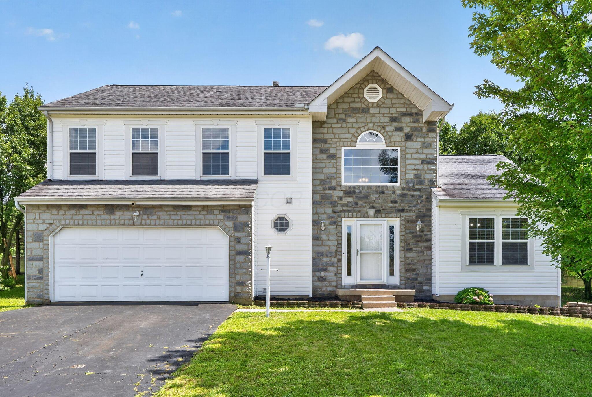 156 Knights Bridge Drive E — photo