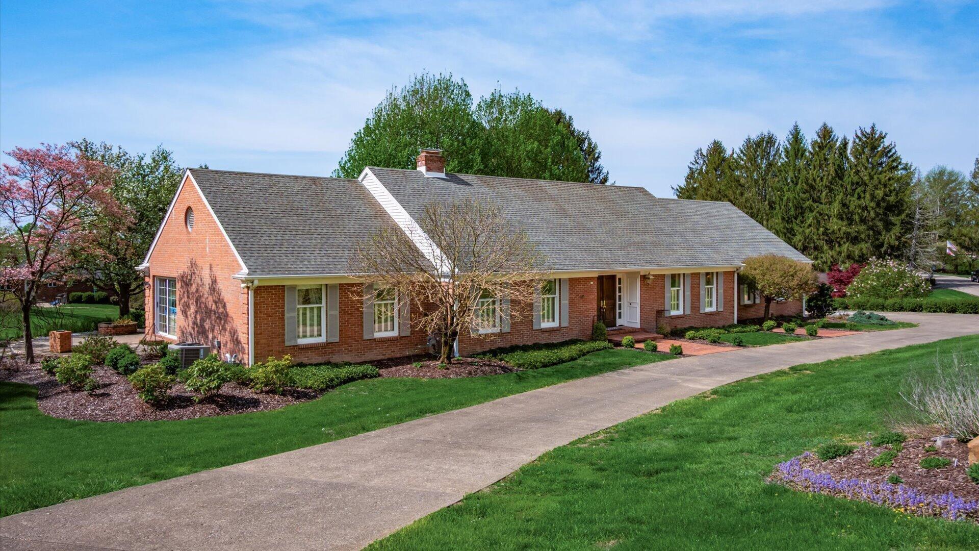 480 W Highland Drive — photo