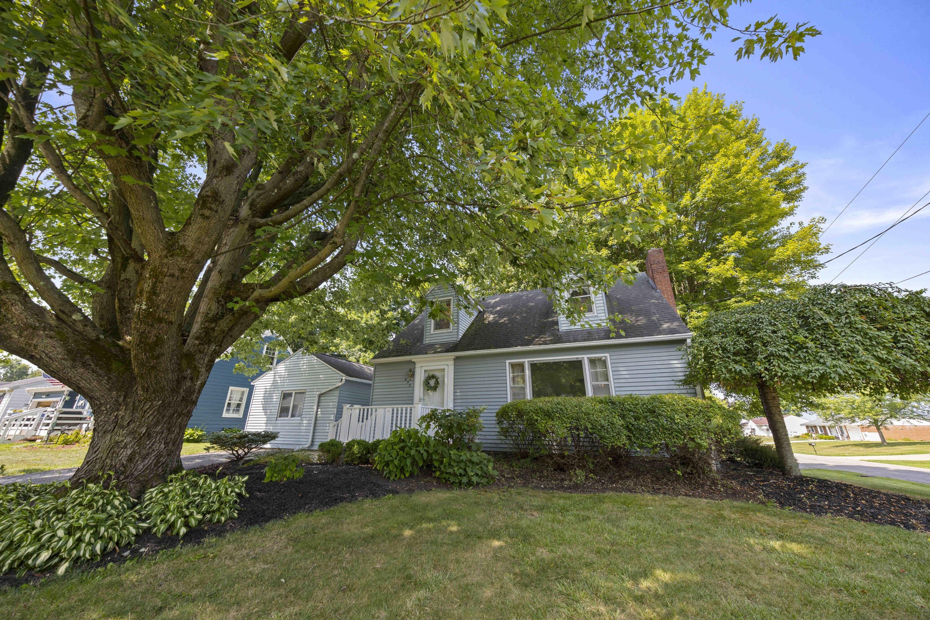 473 N Delaware Street — photo