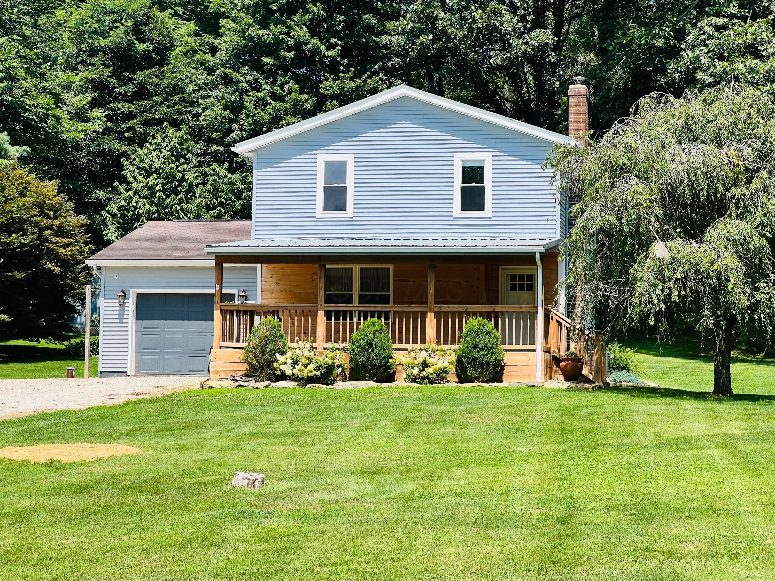 41 N Lake Drive NE — photo