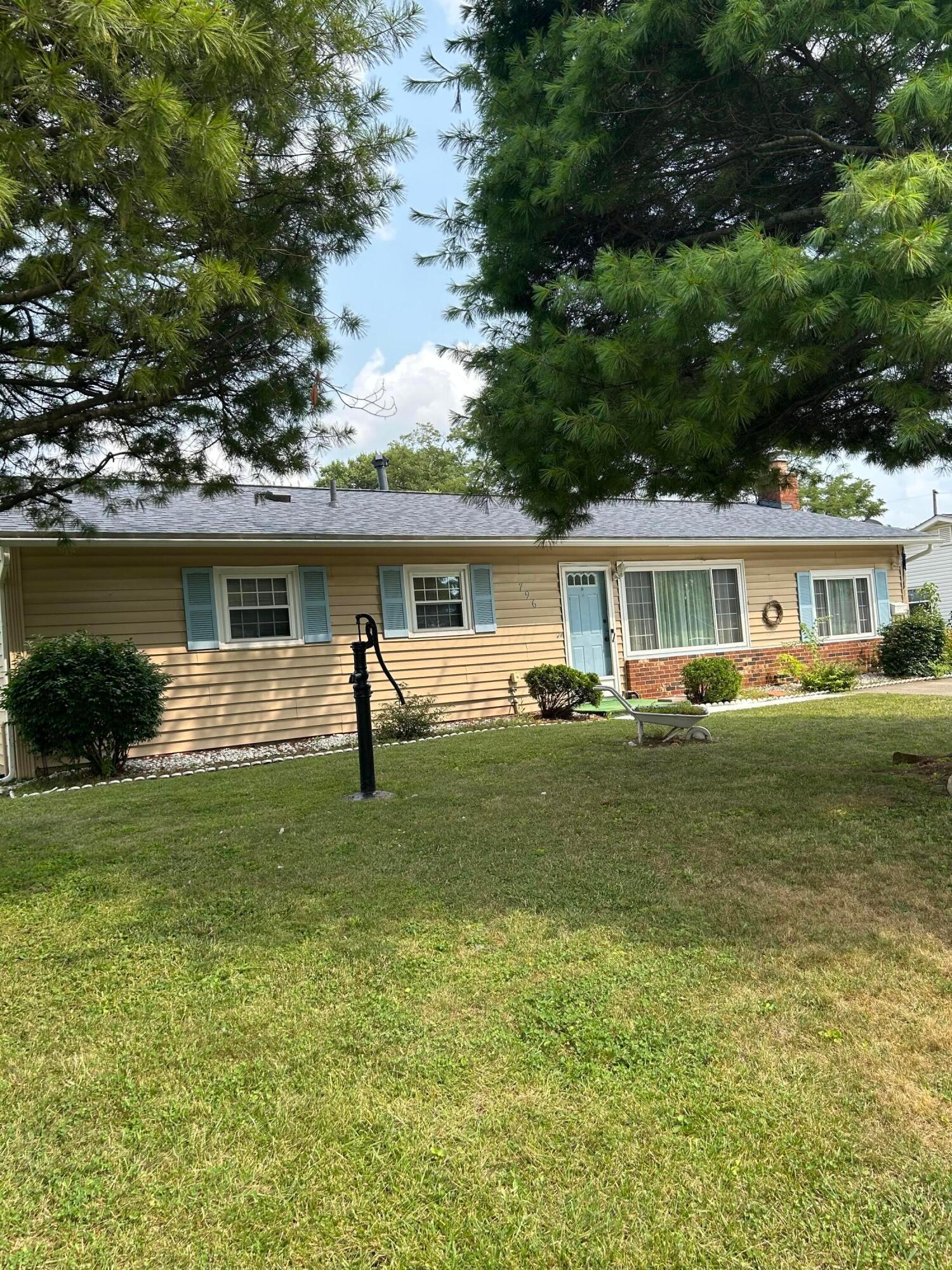 796 Gilmore Drive — photo