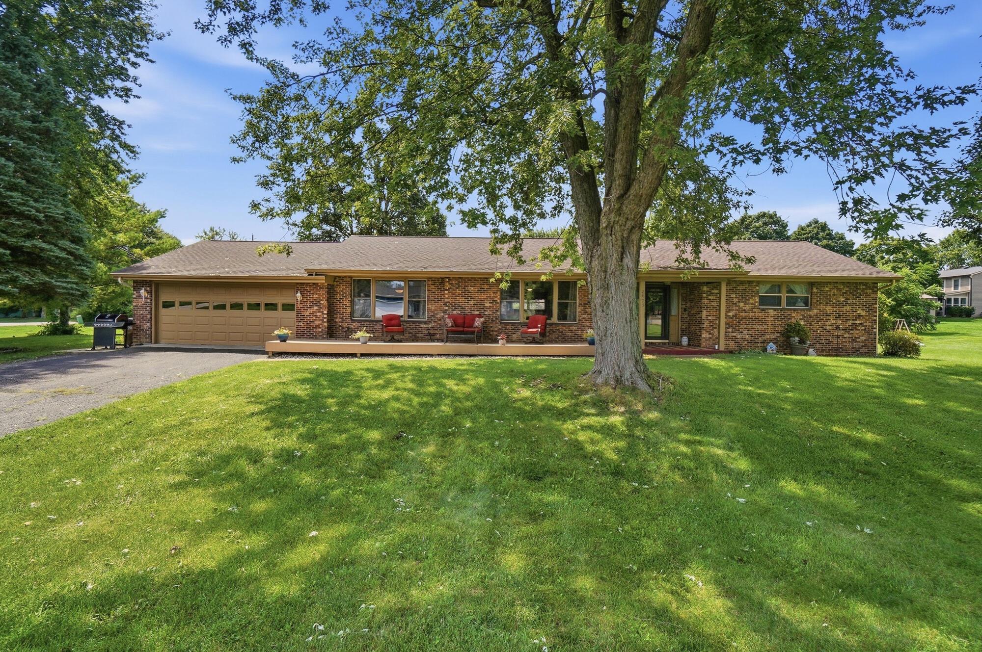 2475 Cherokee Drive — photo