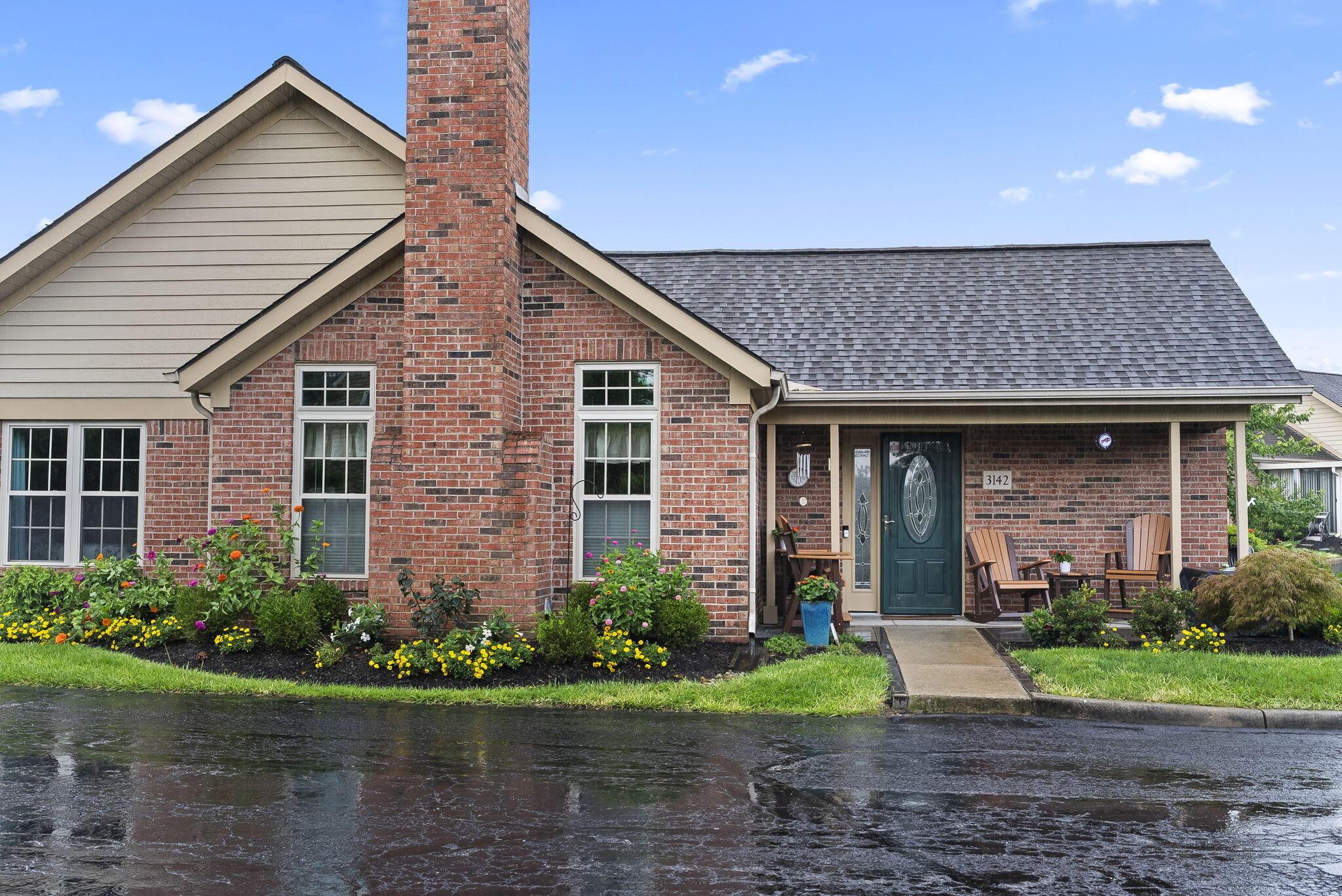 3142 Pine Manor Boulevard — photo